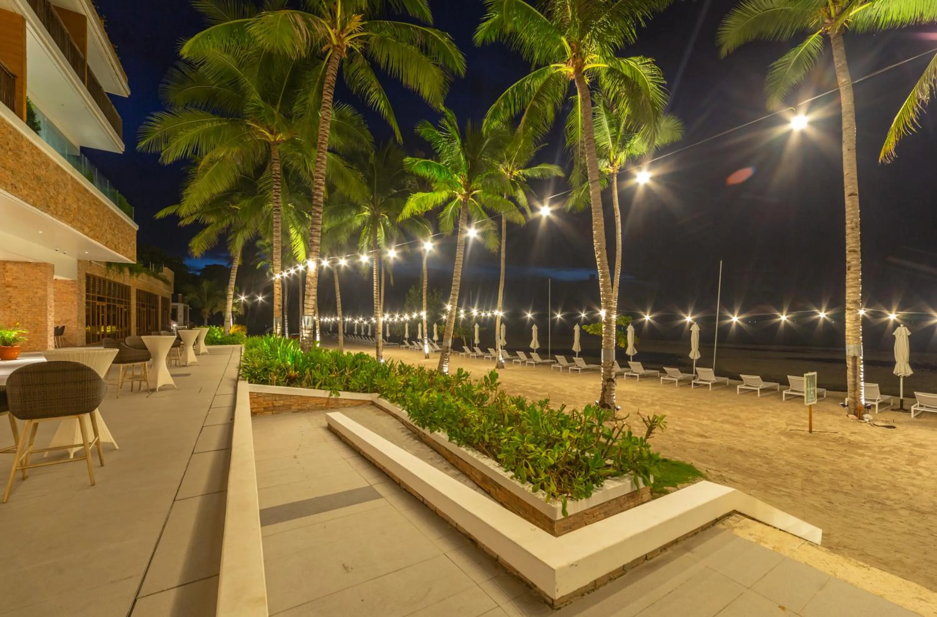 Restaurant/places to eat in Modala Beach Resort