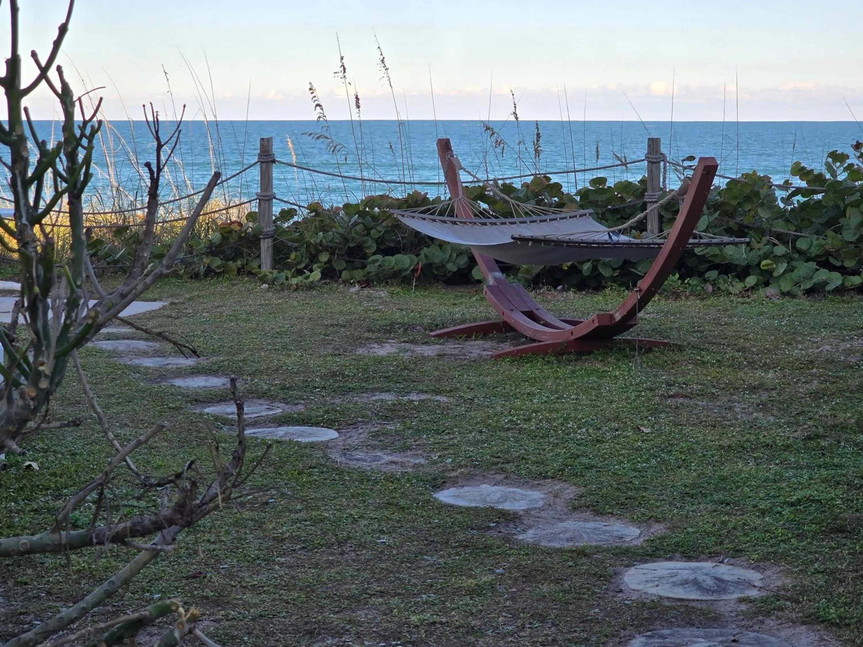 Balcony/Terrace in Oceanfront Sea Scape Motel