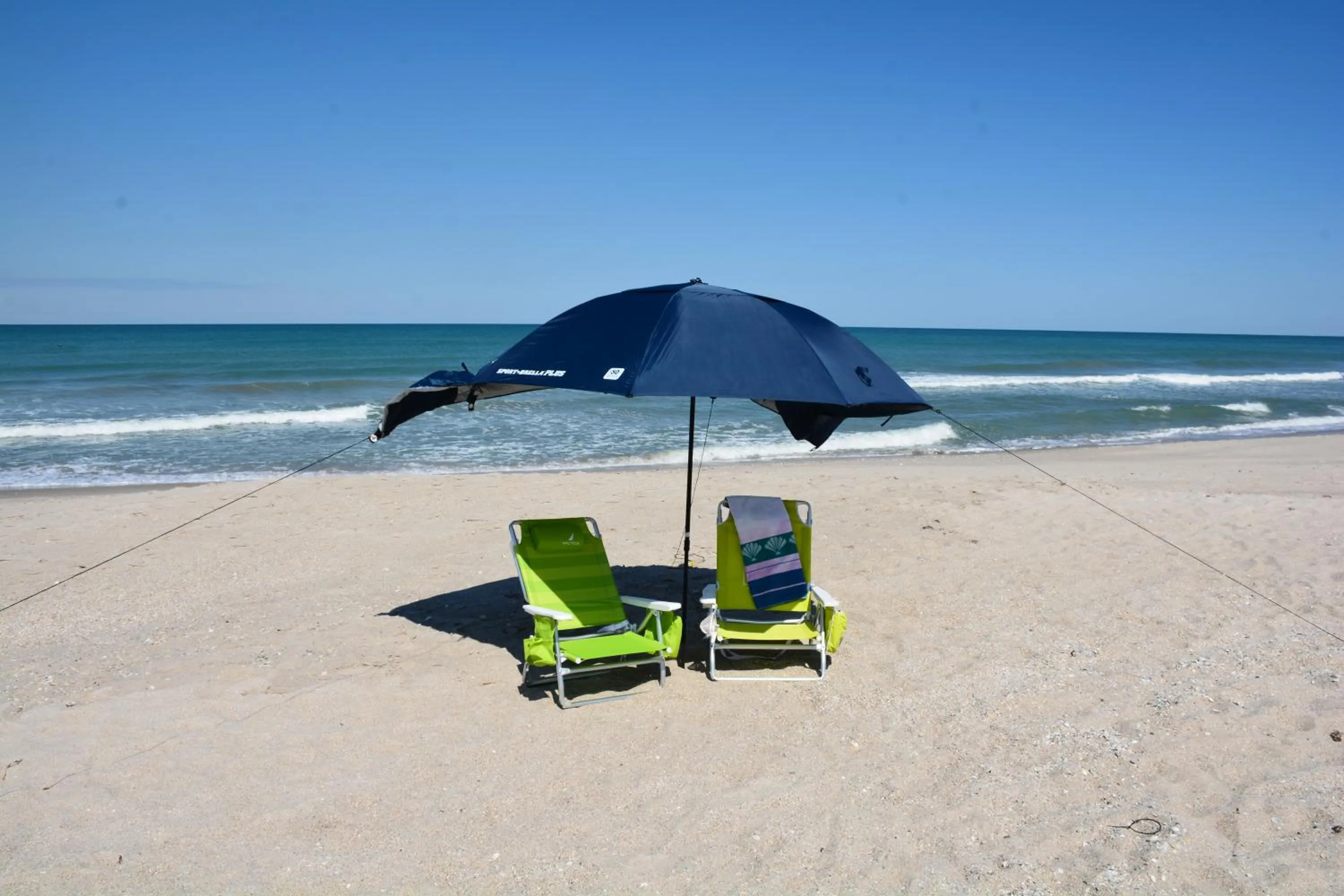 Beach in Oceanfront Sea Scape Motel