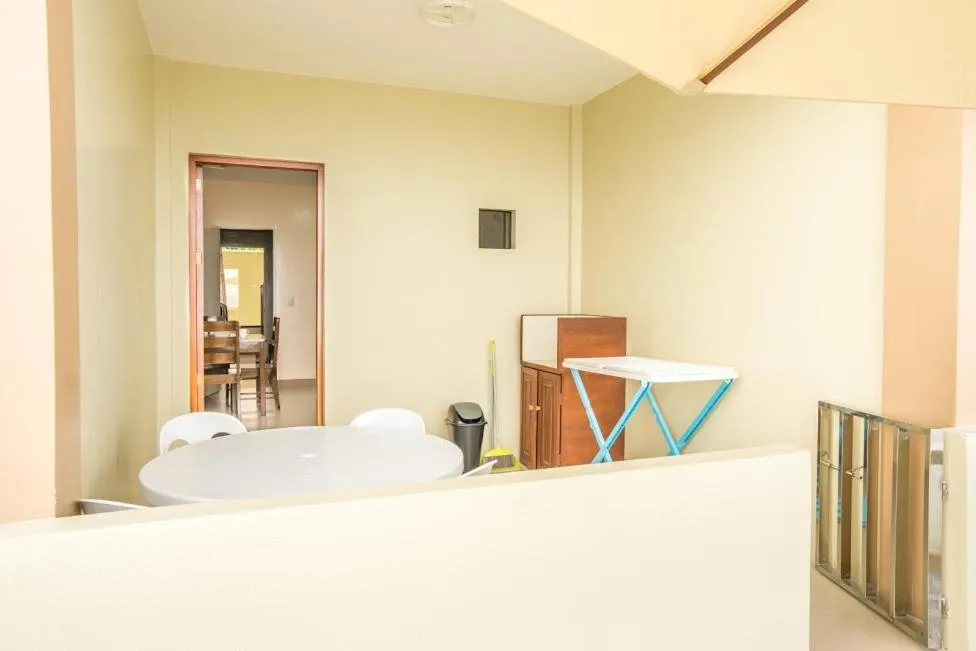 Kellocks' Seaview Apartelle