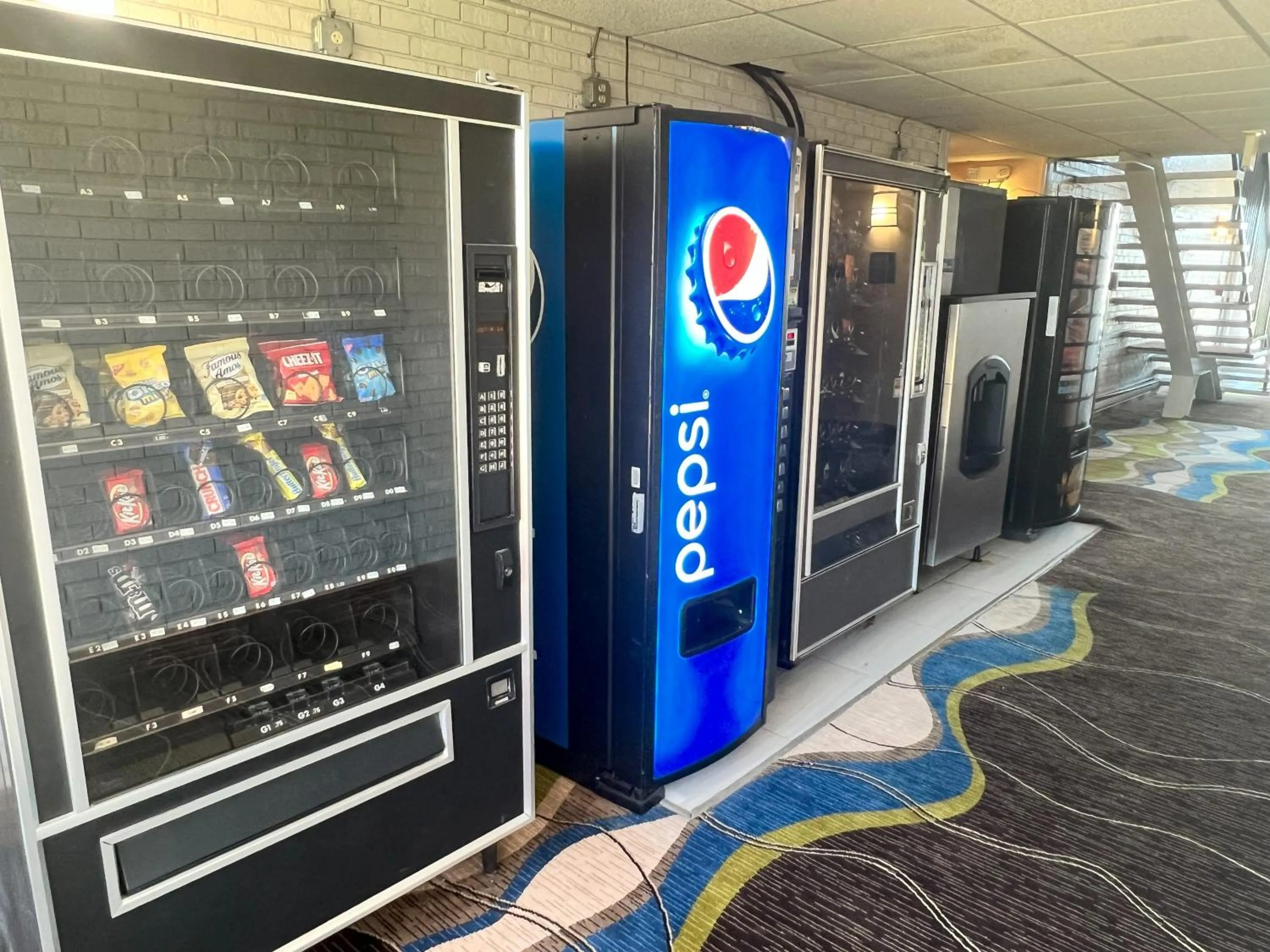 vending machine in Countryside Suites Kansas City Independence I-70 East Sports Complex Hotel