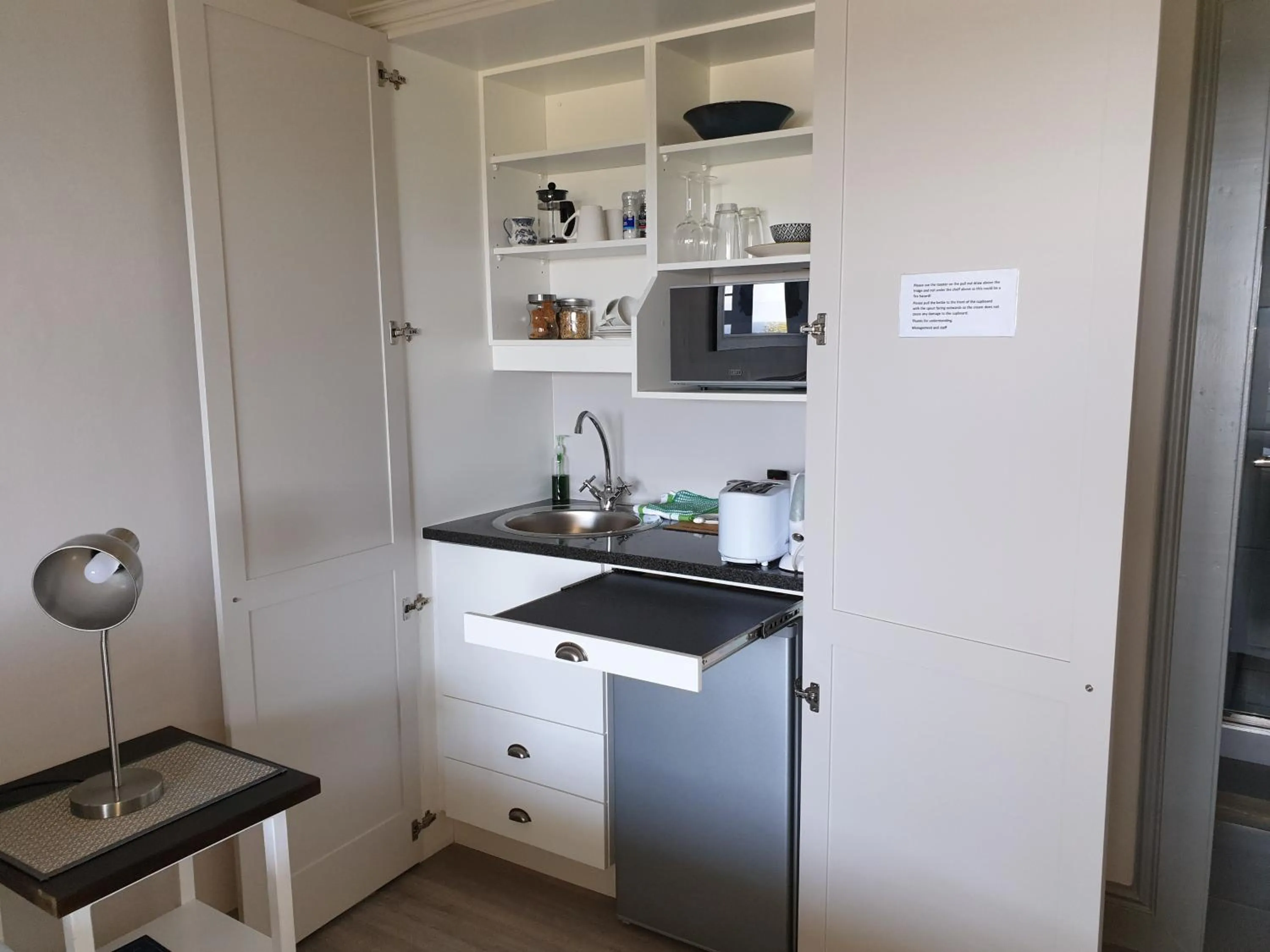 Coffee/tea facilities in Hillside Guesthouse Umhlanga