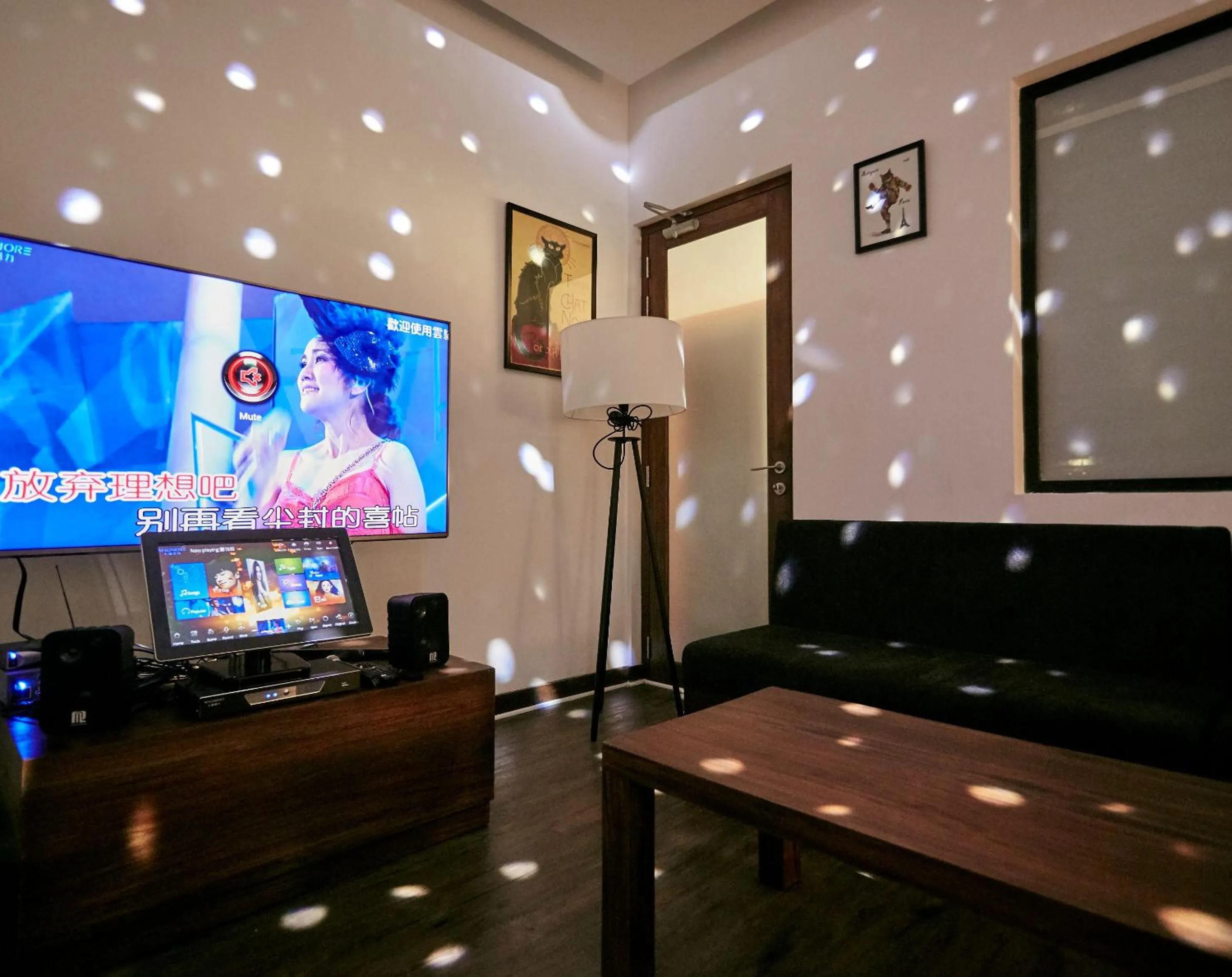 Karaoke in The Argyle Luxury Boutique