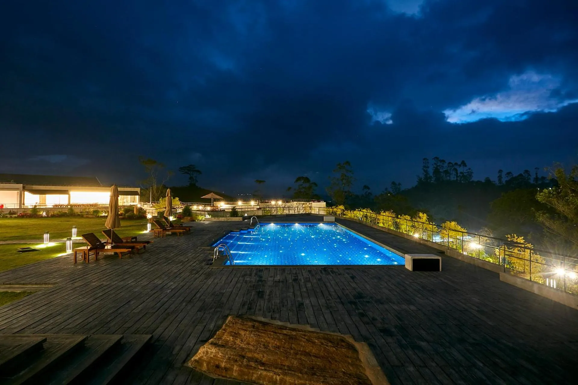 Pool view in The Argyle Luxury Boutique