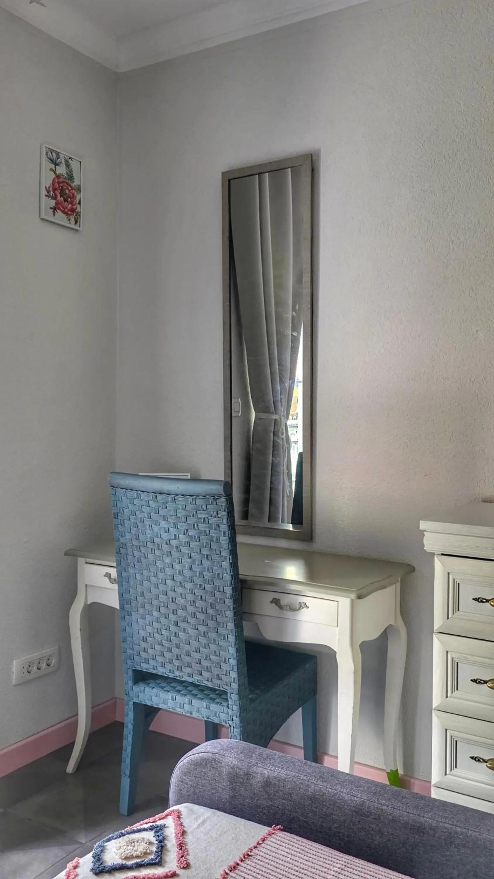 Bedroom in Apartment Mint&Rose