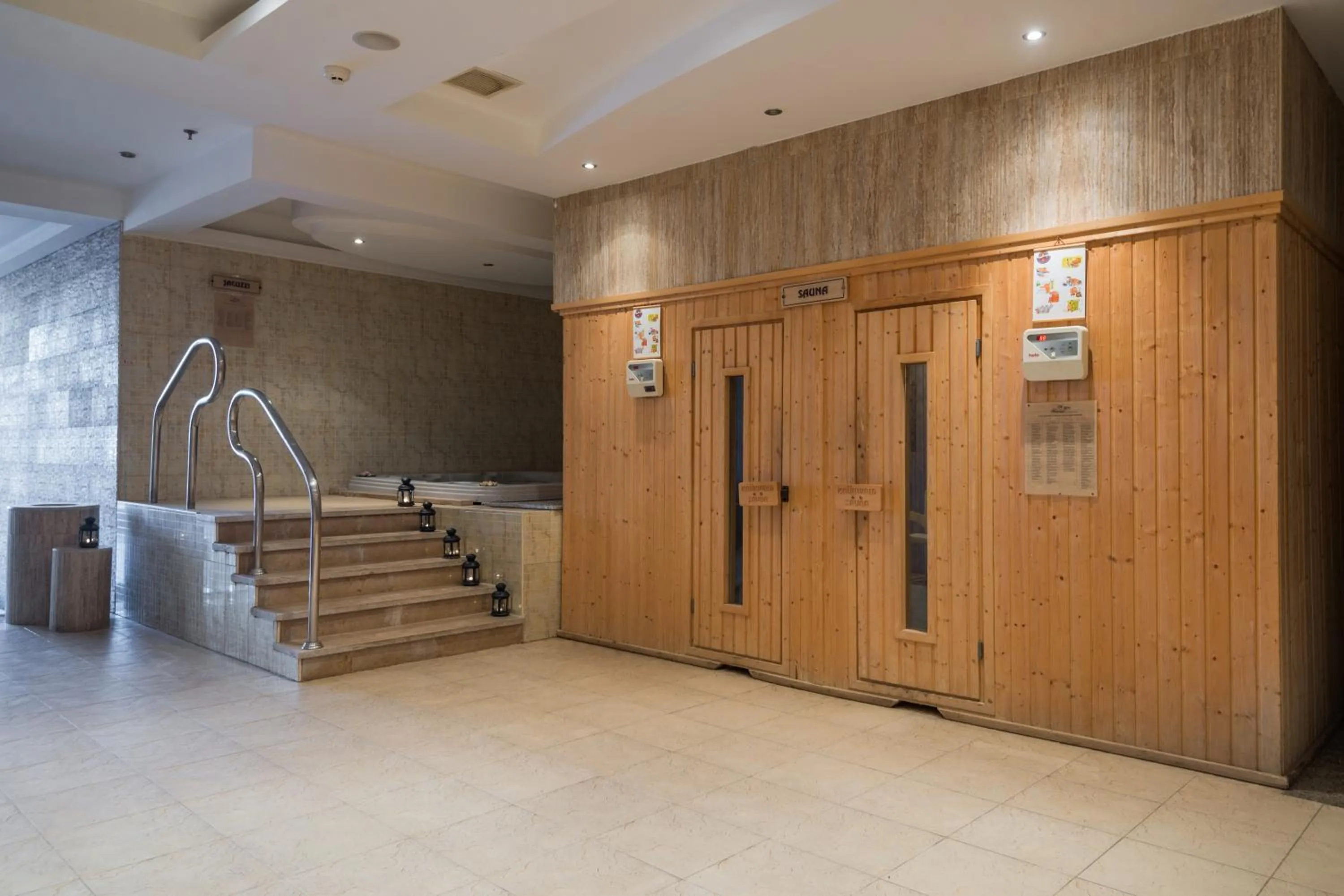 Sauna in Shams Lodge