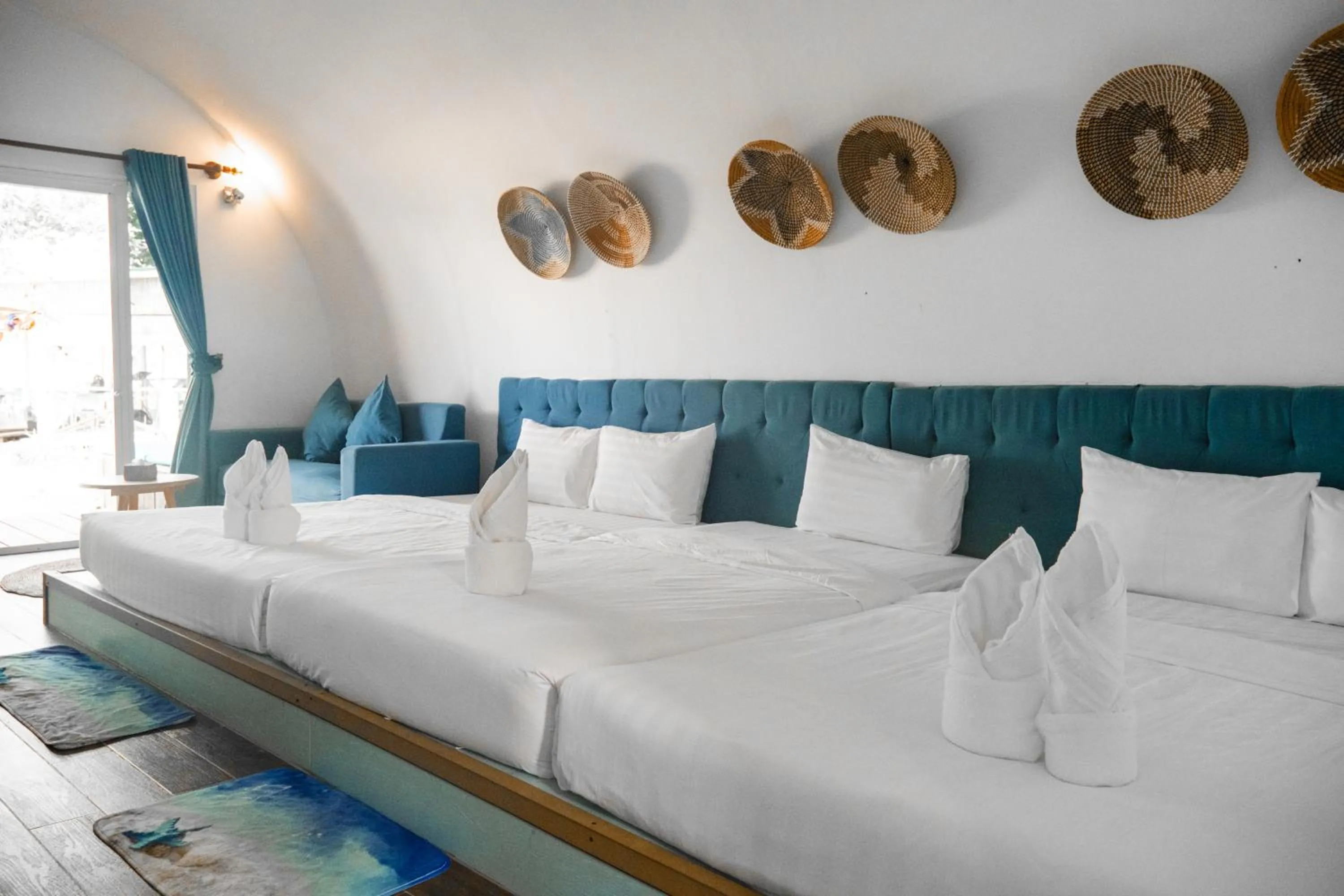 Bed in Tube Resort by EHM