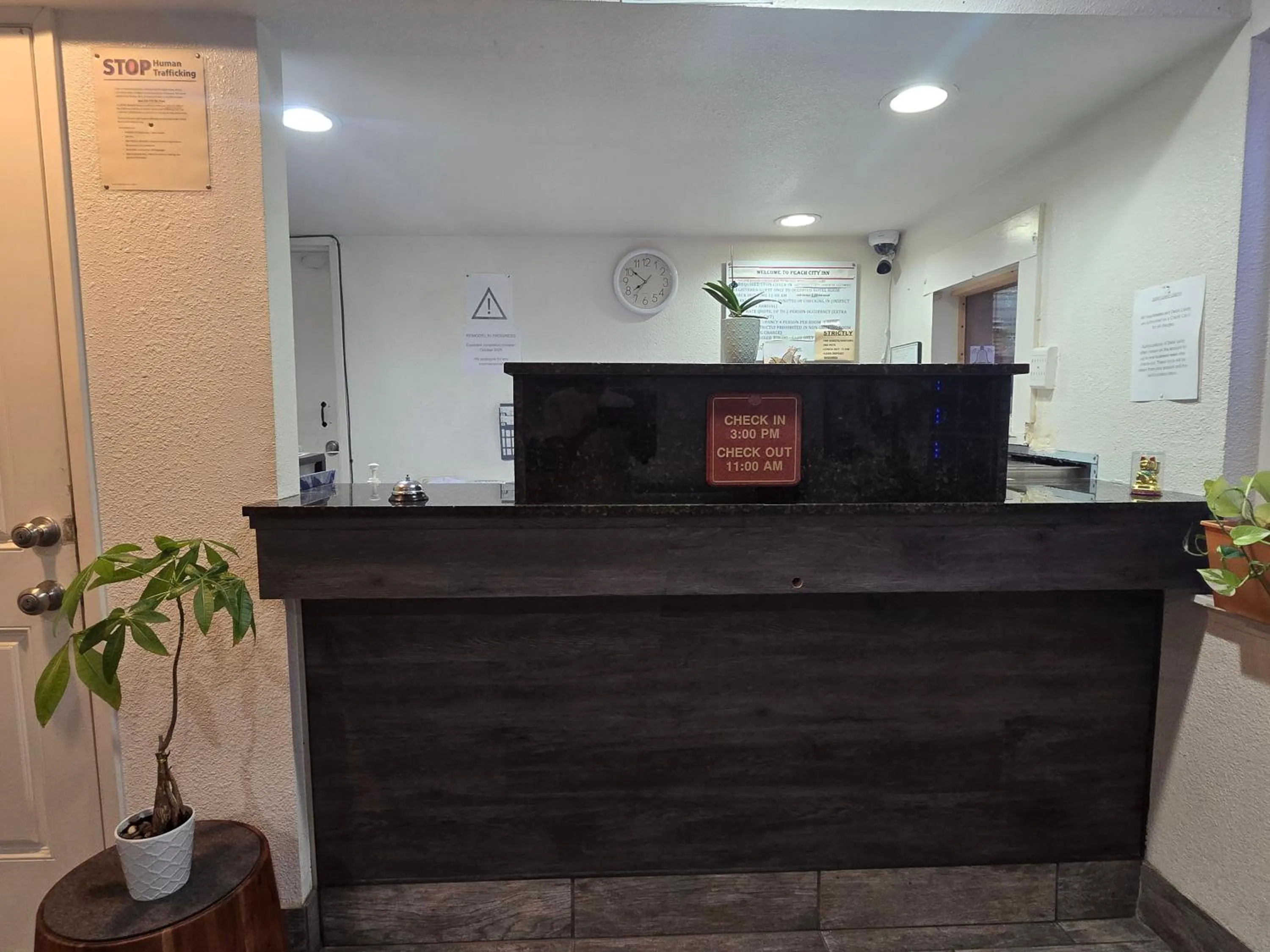 Lobby or reception in Peach City Inn - Marysville/Yuba City