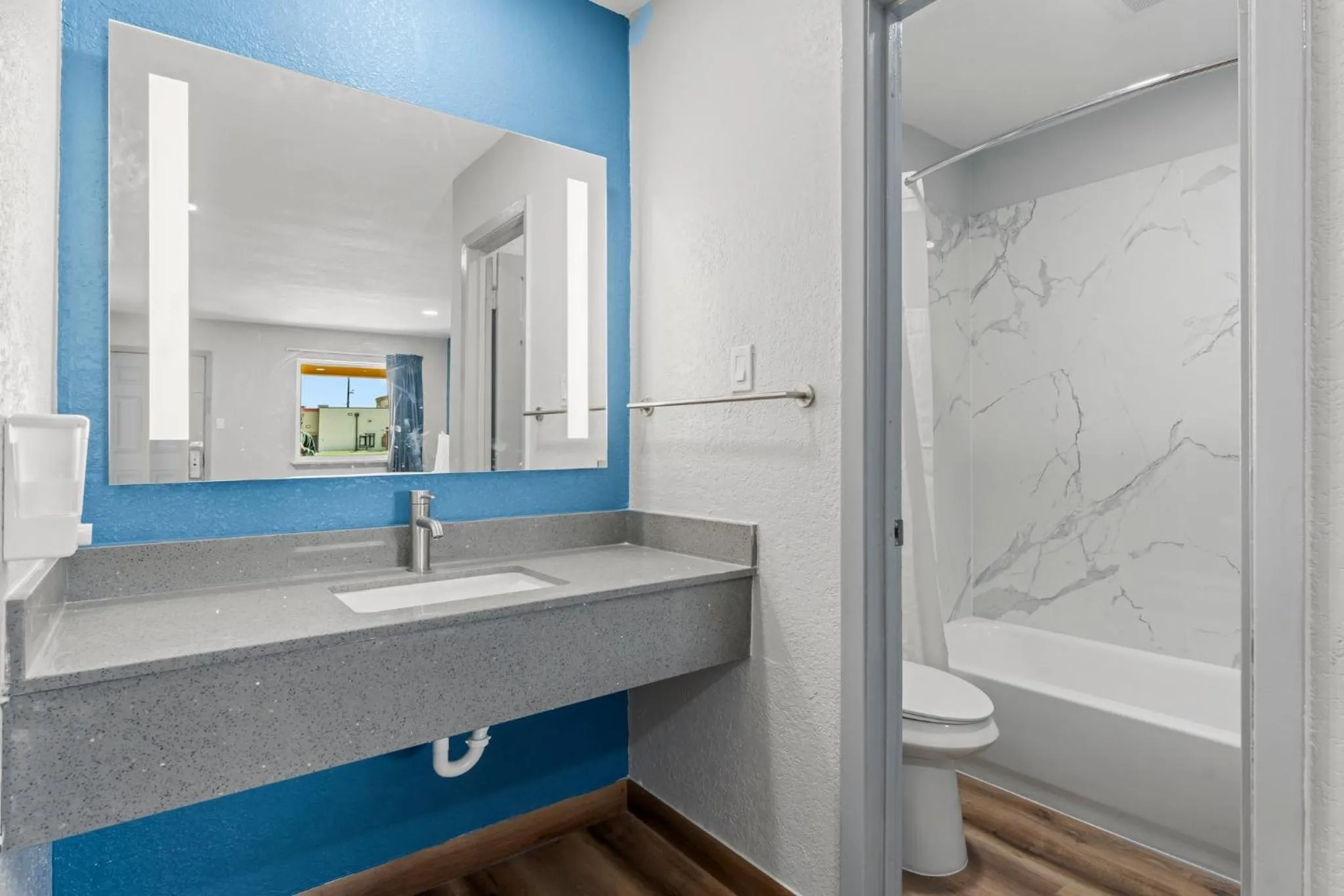 Econo Lodge Inn & Suites Sealy