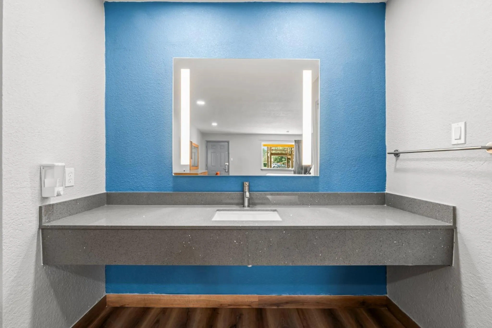 Econo Lodge Inn & Suites Sealy