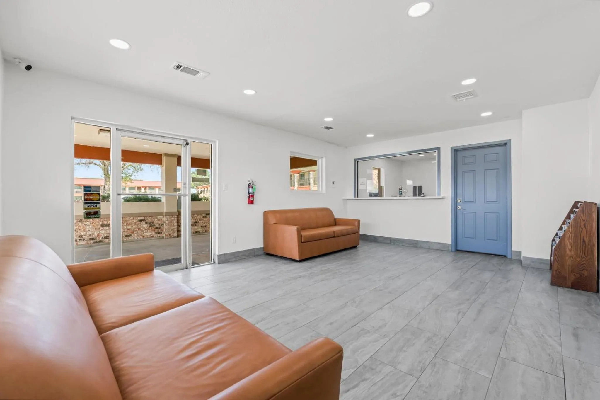 Econo Lodge Inn & Suites Sealy