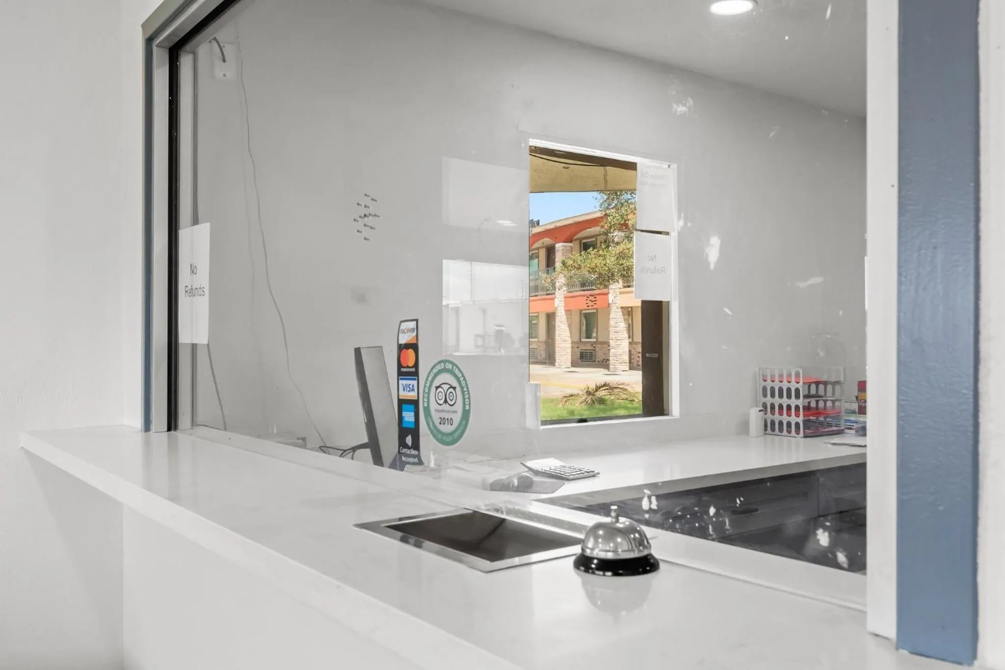 Econo Lodge Inn & Suites Sealy