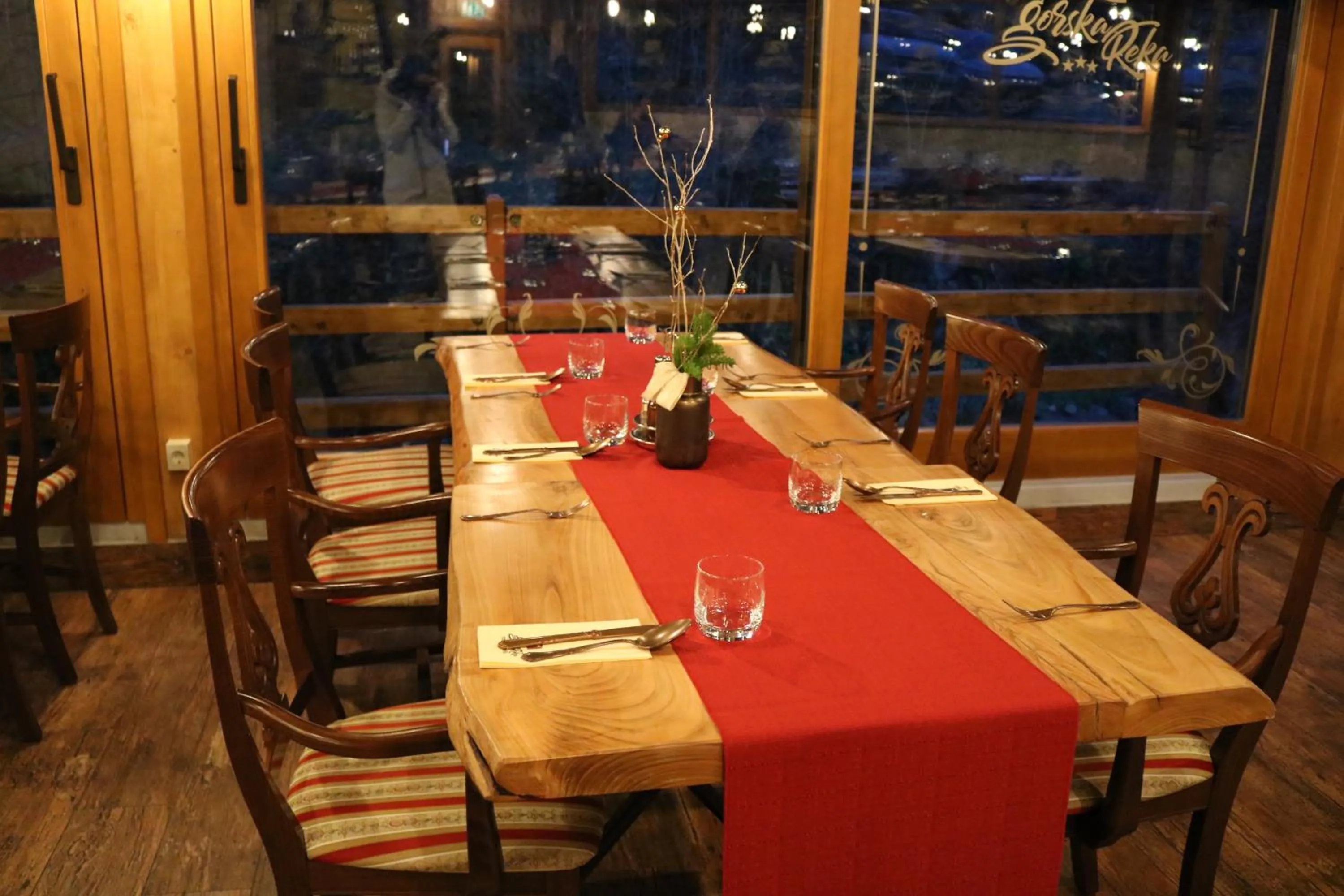 Restaurant/places to eat in Gorska Reka Guesthouse