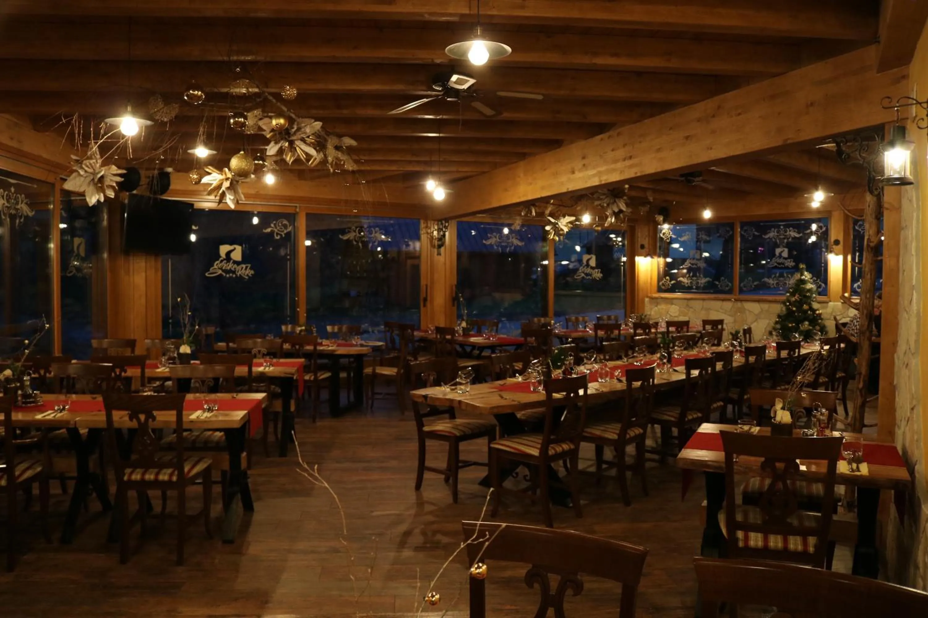 Restaurant/places to eat in Gorska Reka Guesthouse