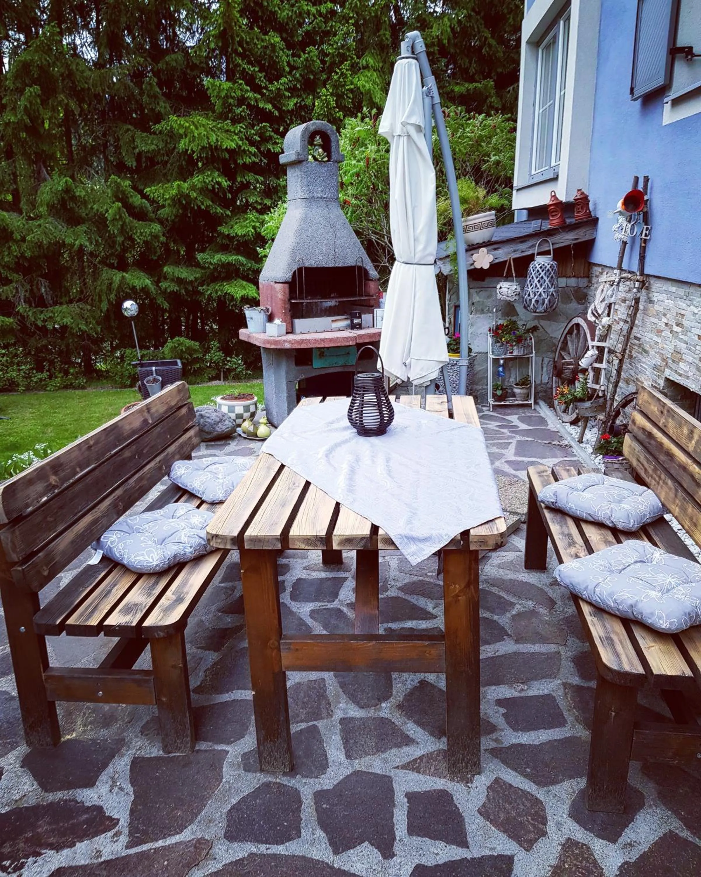 BBQ facilities in Haus Emily