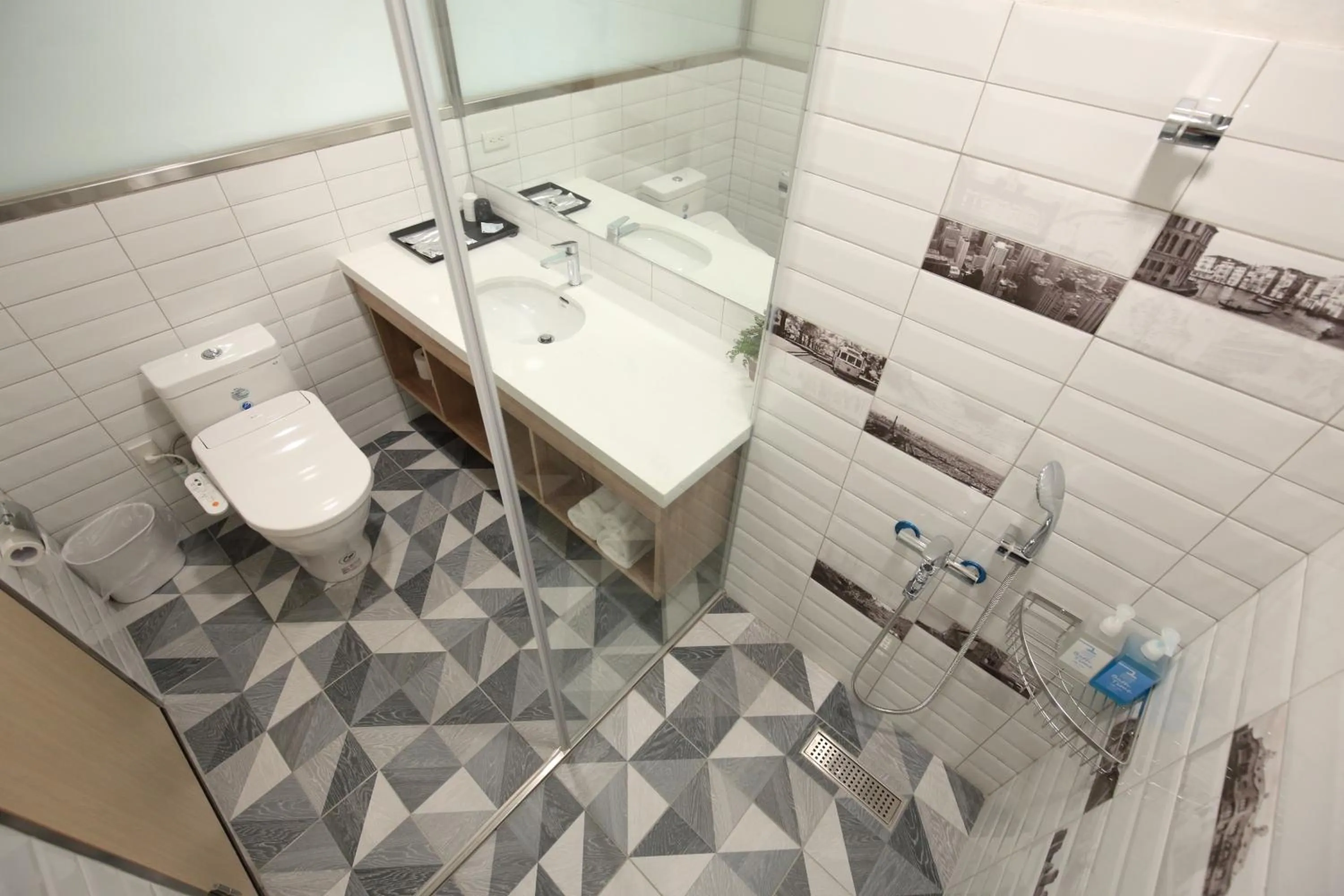 Shower in Na San Na Hai B&B