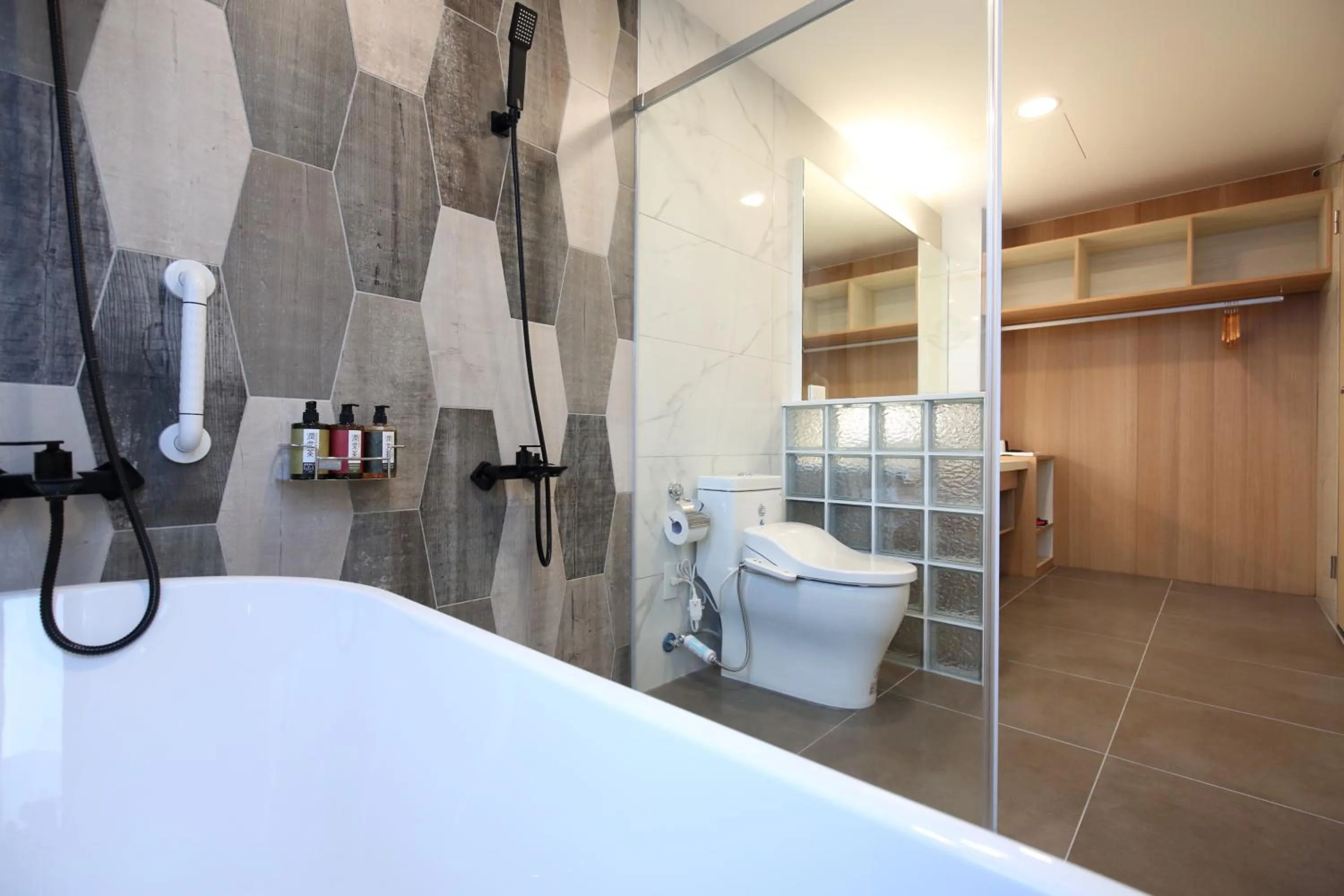 Bathroom in Na San Na Hai B&B