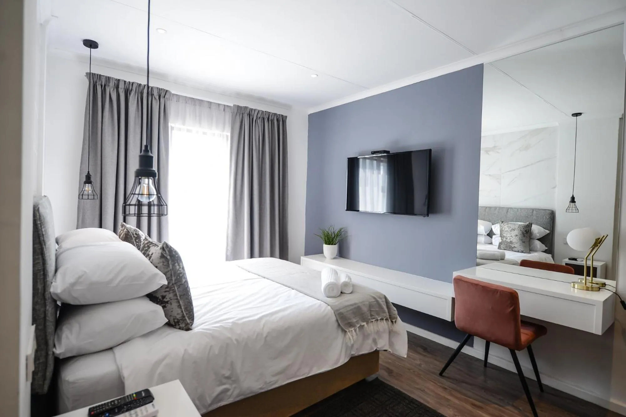 Bedroom, Bed in The Royal Bryanston