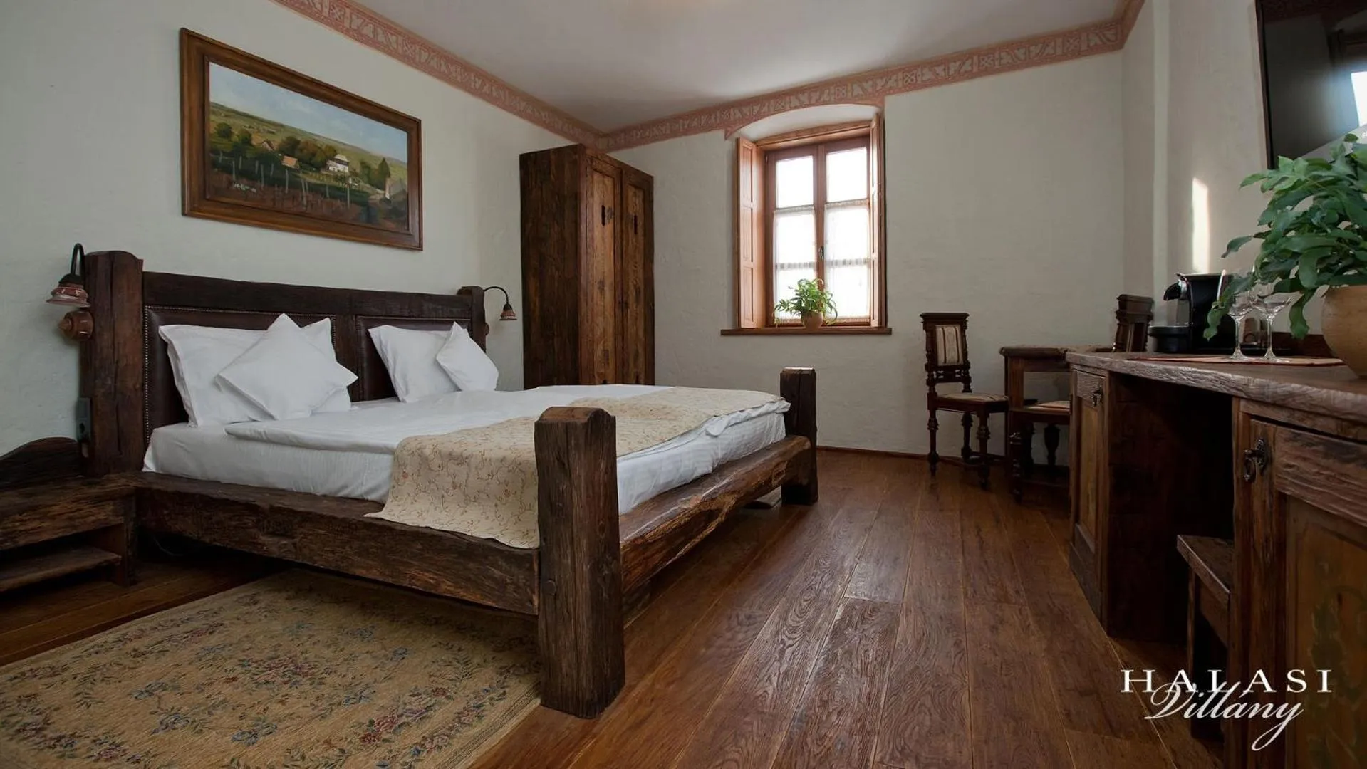 Bed in Halasi Pince Panzió