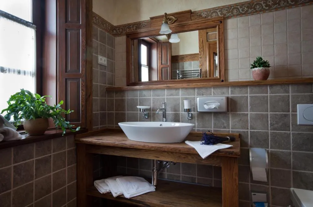 Bathroom in Halasi Pince Panzió