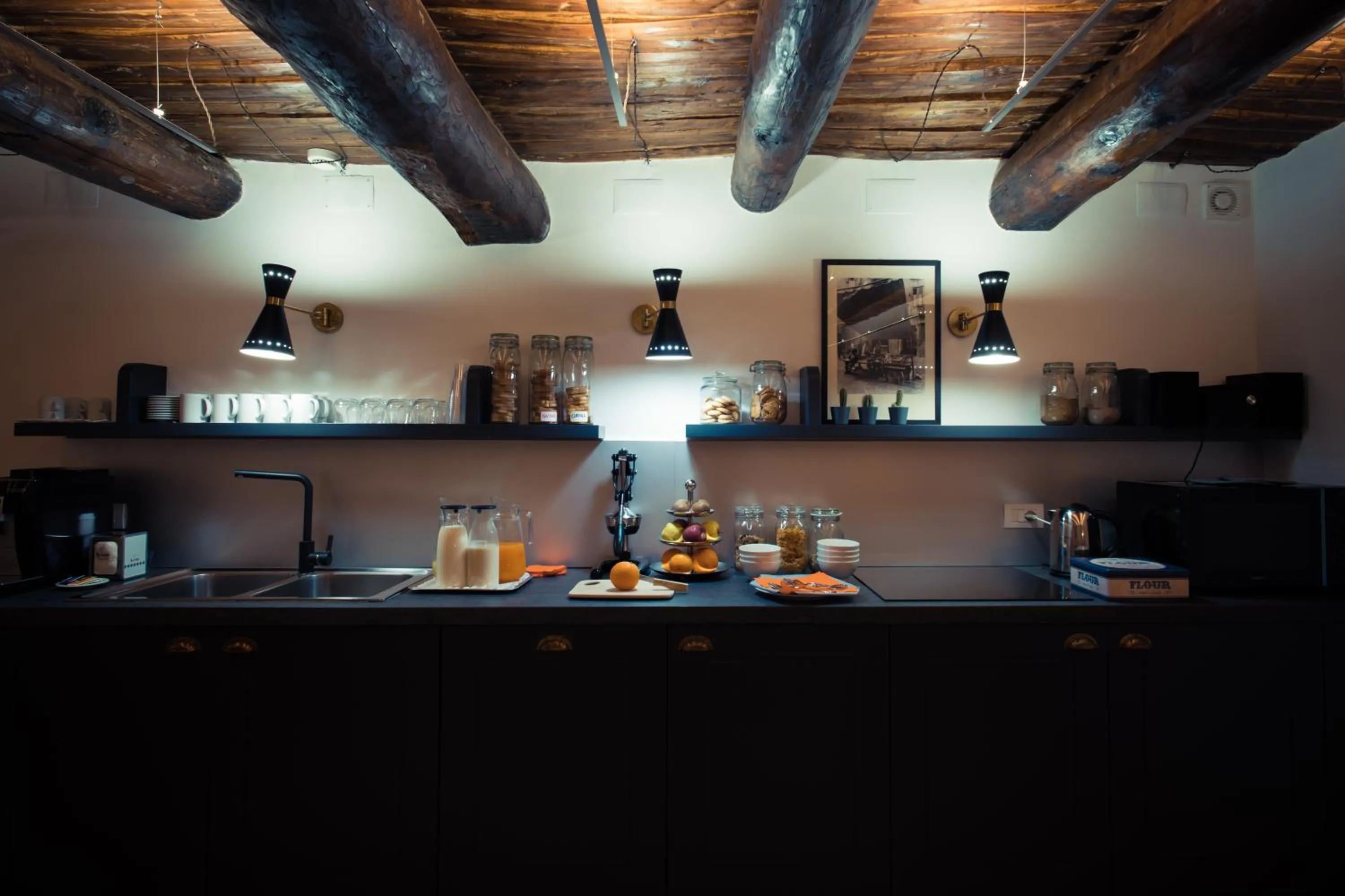 Communal kitchen in Rinuccini Relais