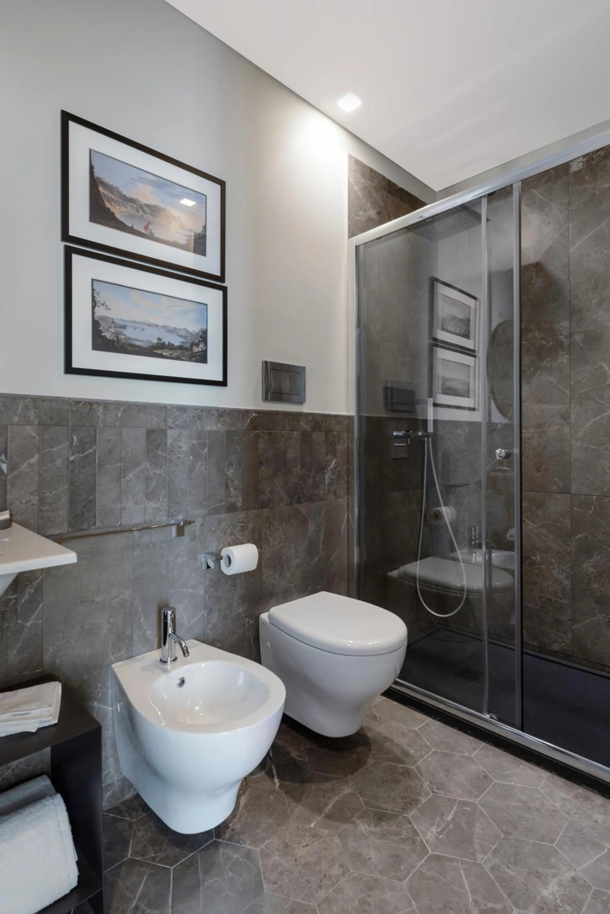 Shower in Rinuccini Relais