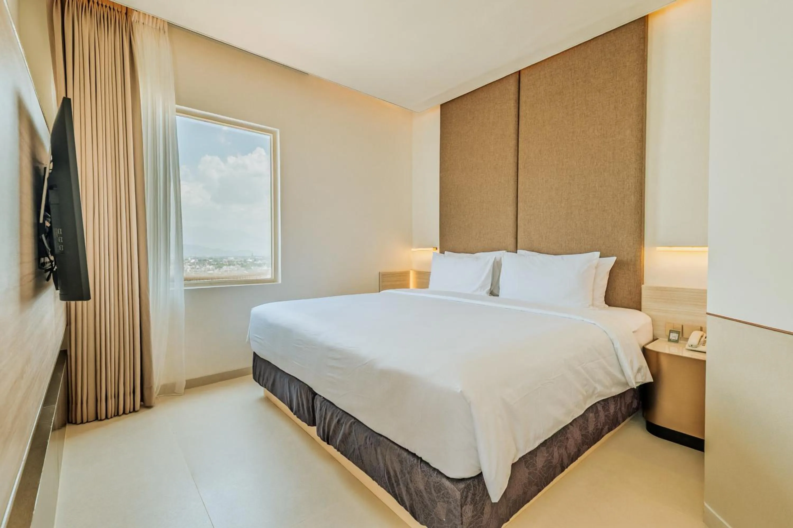 Bed in Gino Feruci Braga by KAGUM Hotels