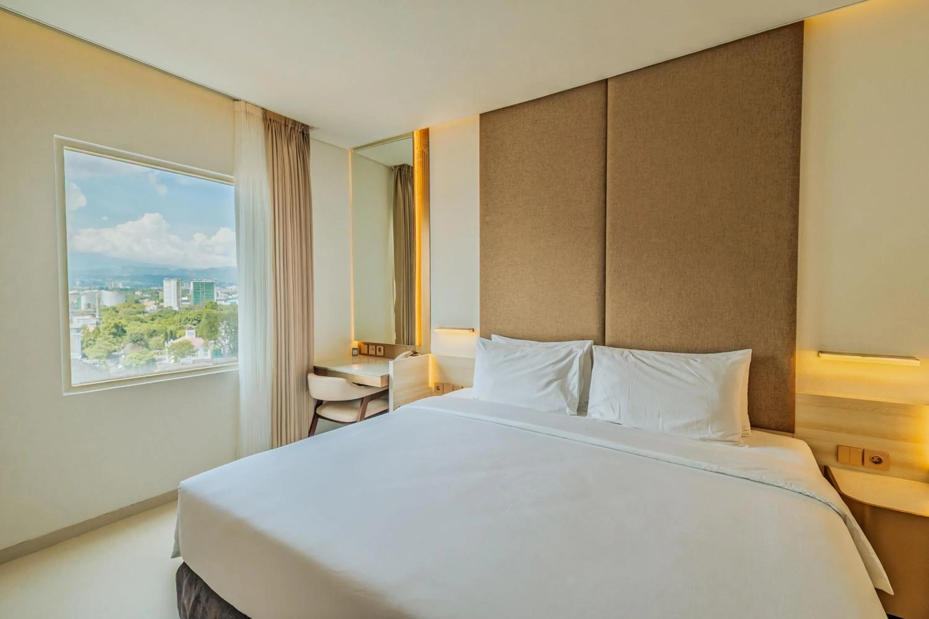 Bed in Gino Feruci Braga by KAGUM Hotels