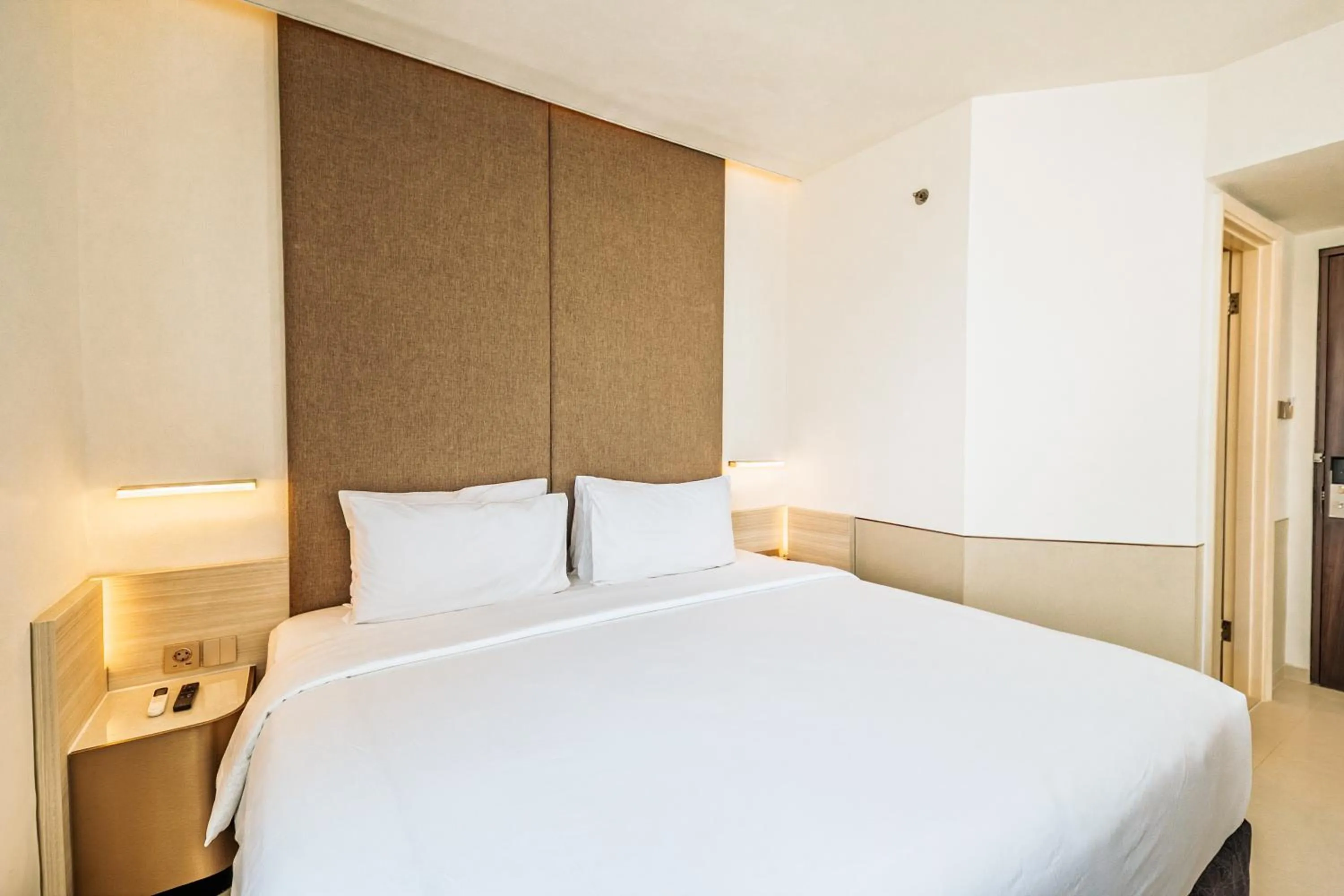 Bed in Gino Feruci Braga by KAGUM Hotels