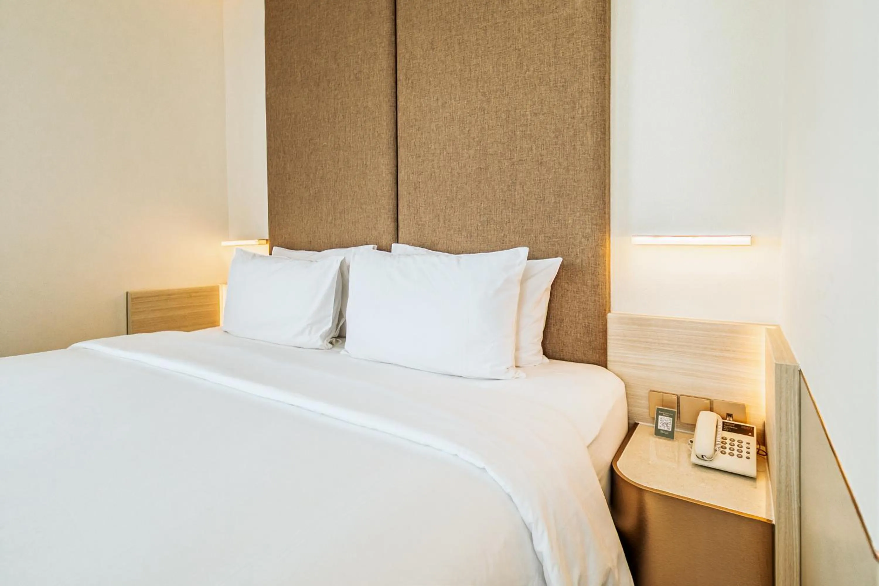 Bed in Gino Feruci Braga by KAGUM Hotels