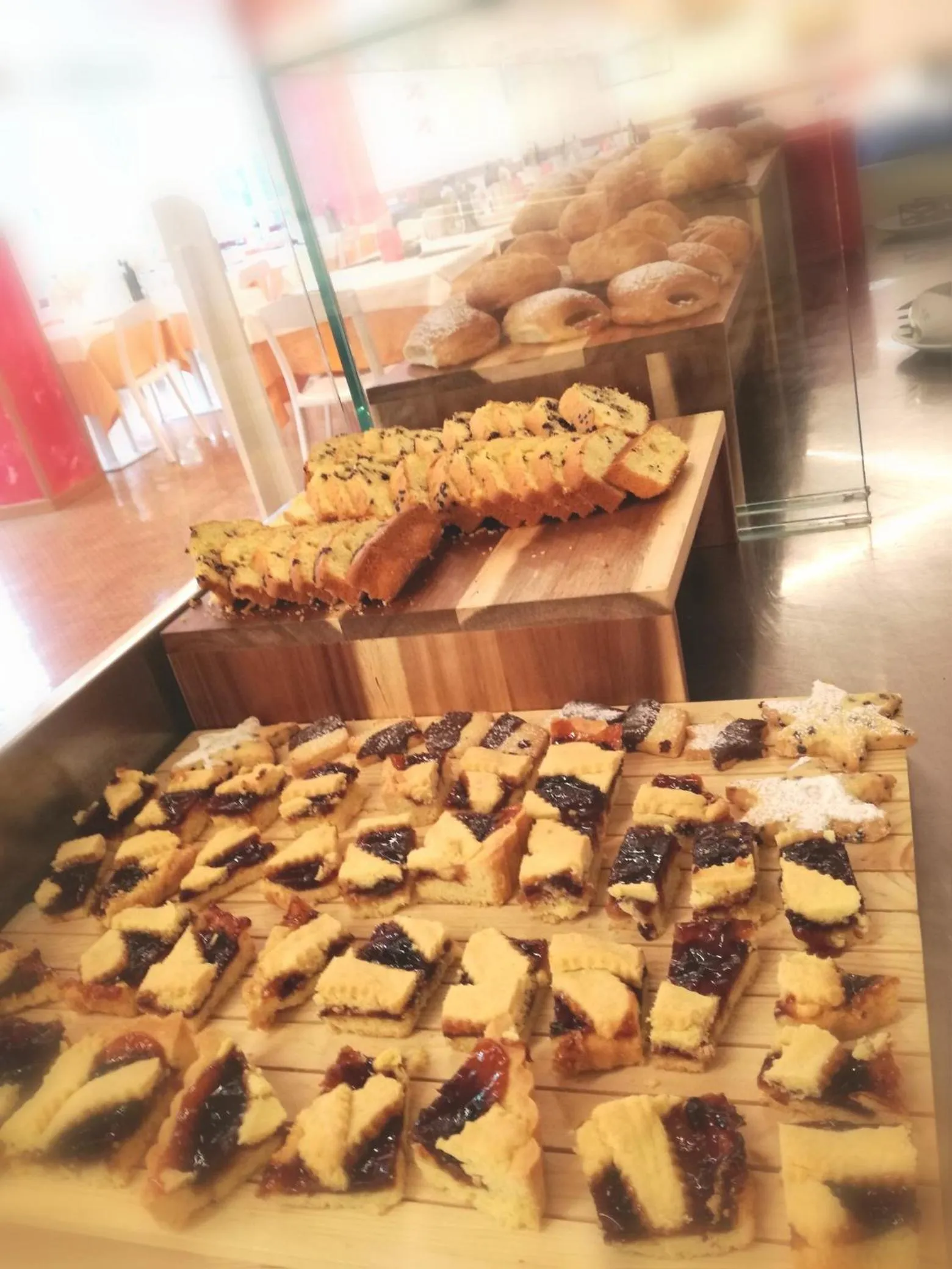 Breakfast in Hotel Bologna