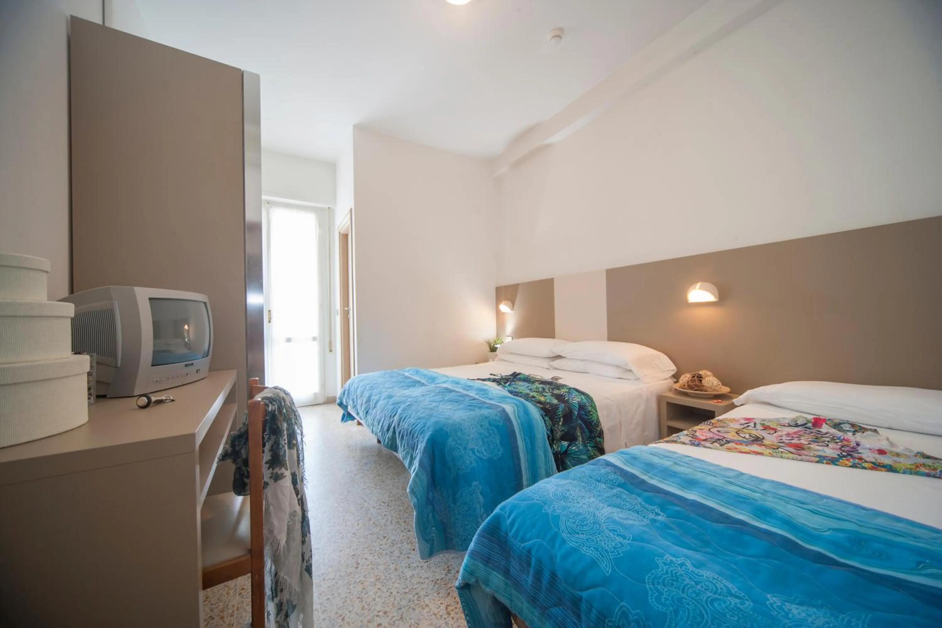 Photo of the whole room, Bed in Hotel Bologna