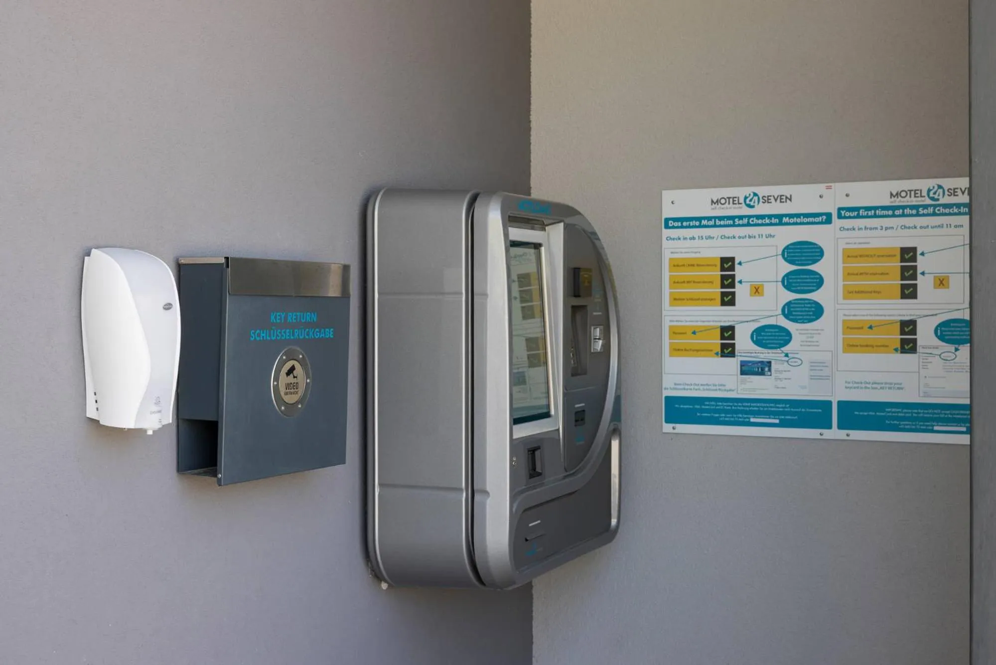 Lobby or reception in MOTEL24seven