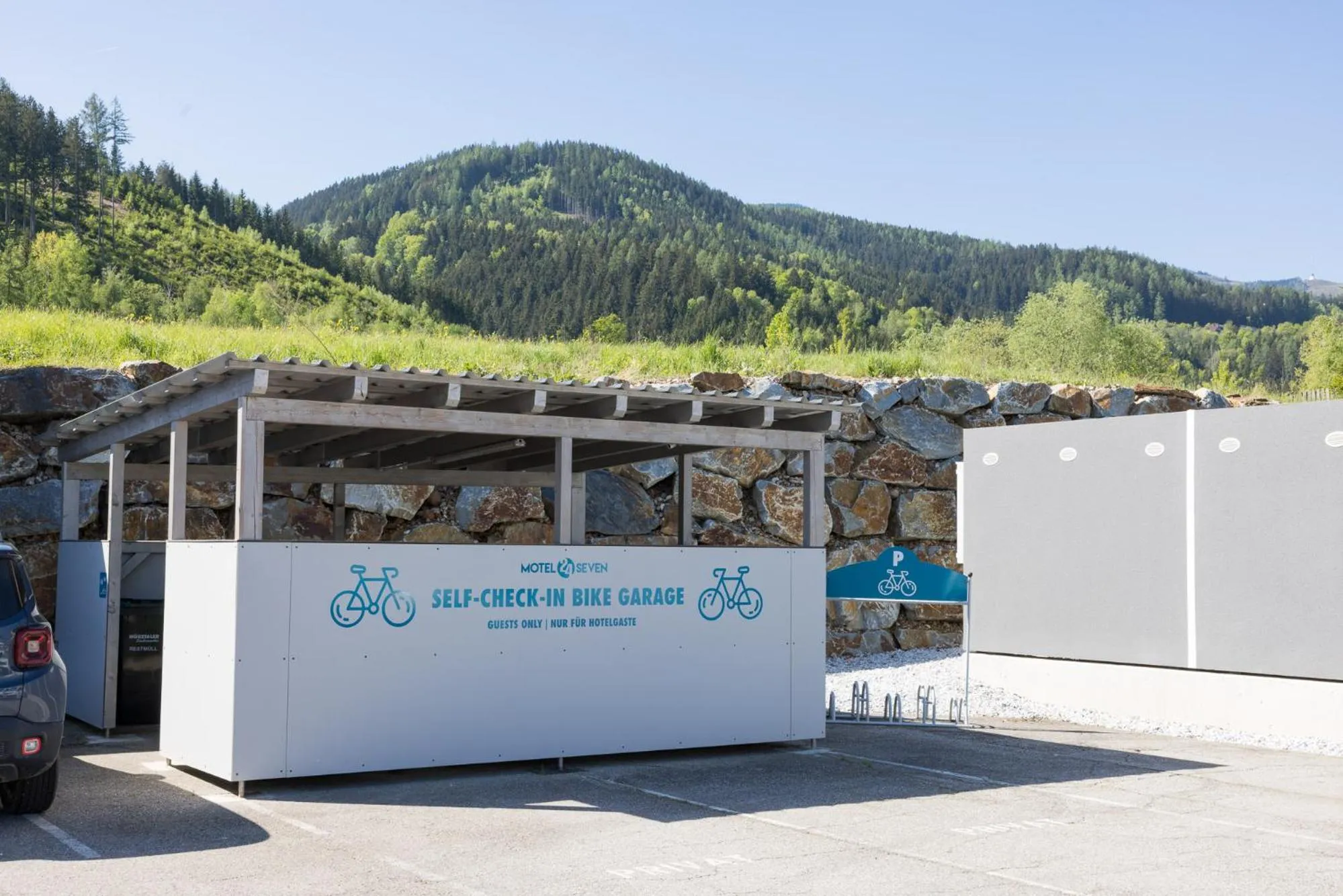 Cycling in MOTEL24seven