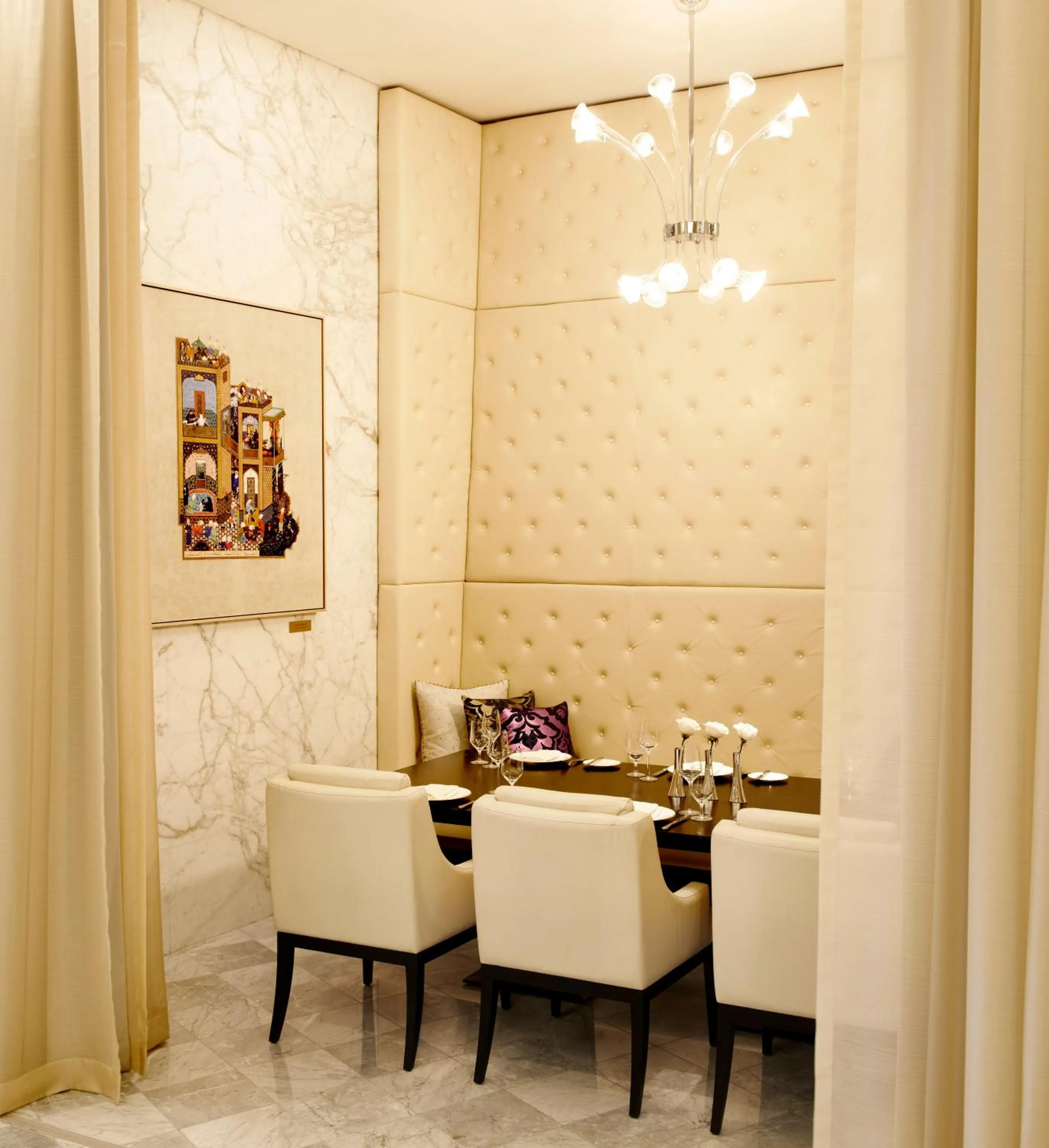 Restaurant/places to eat in Fairmont Baku, Flame Towers