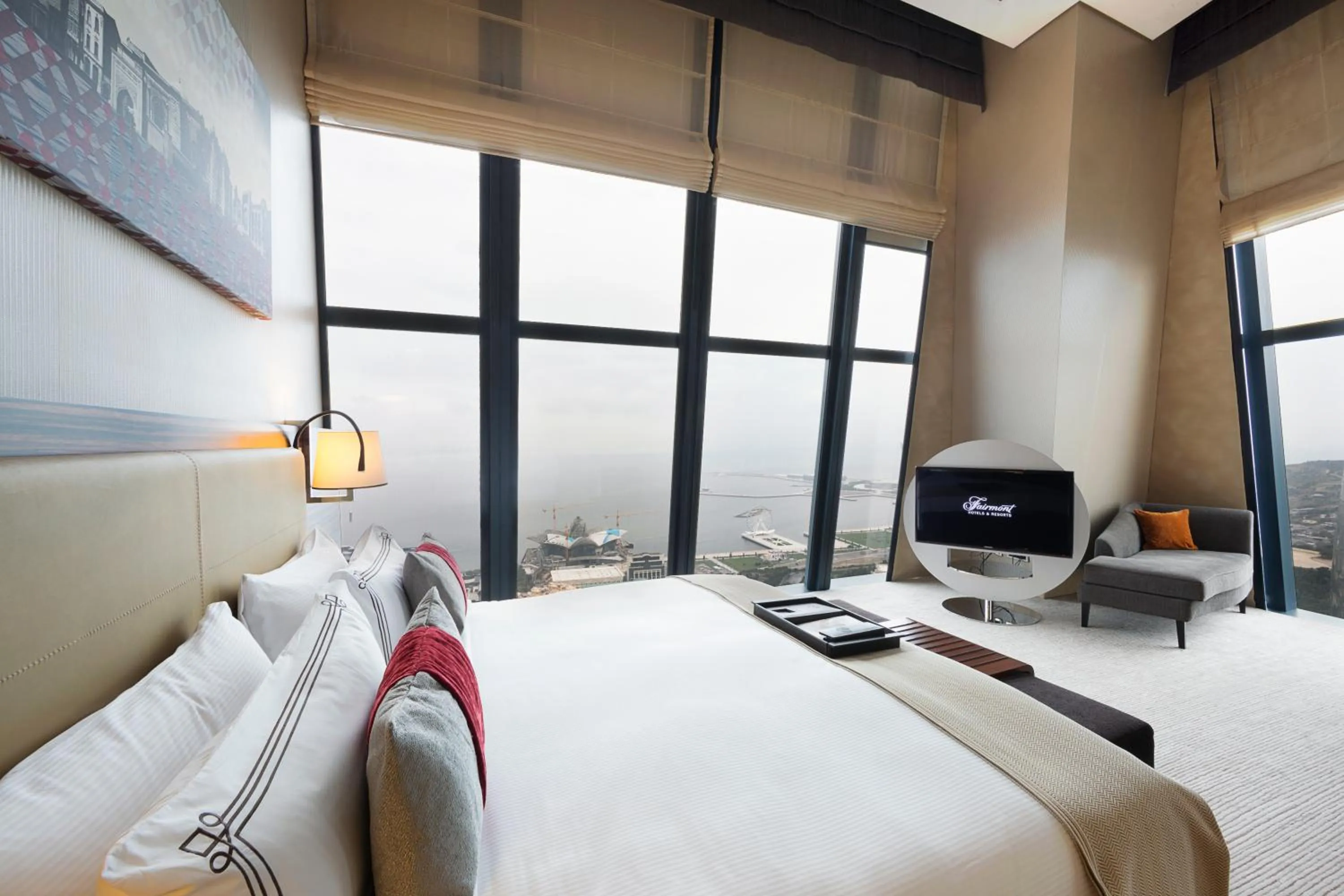 Sea view, Bed in Fairmont Baku, Flame Towers
