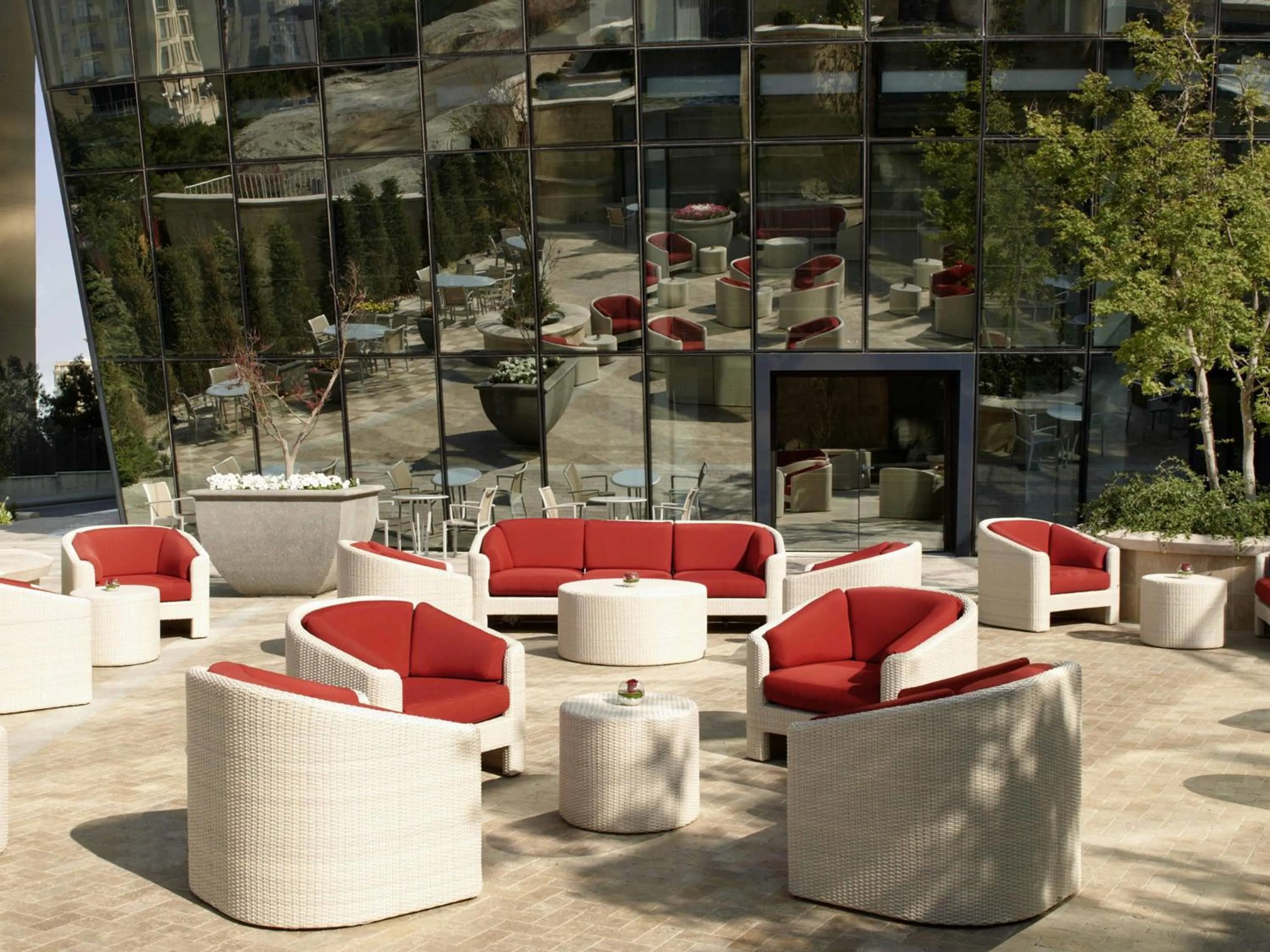 Restaurant/places to eat in Fairmont Baku, Flame Towers