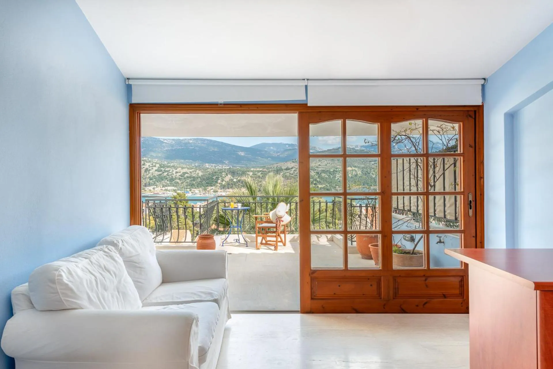 Living room in Europe Hotel