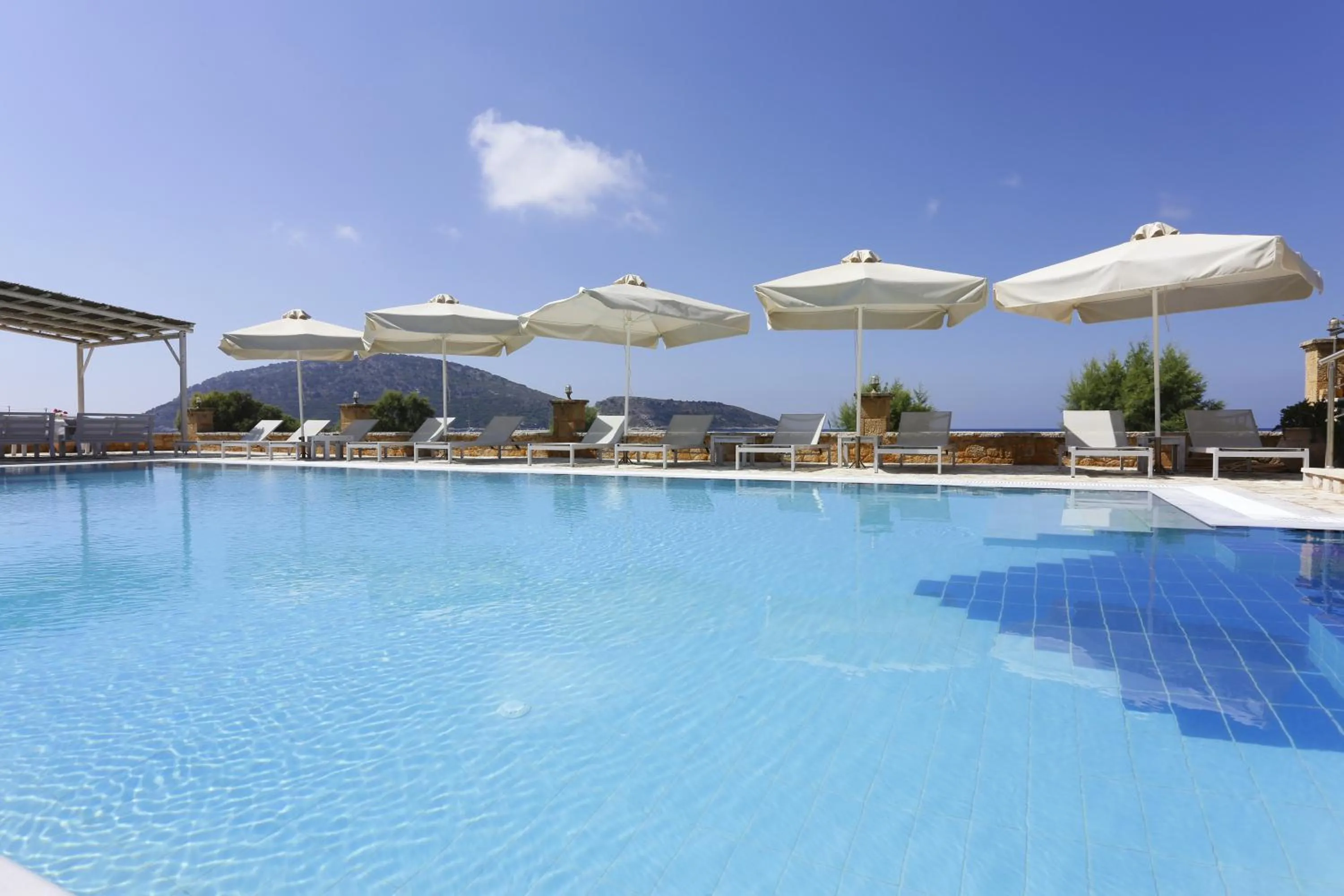 Area and facilities in Artina