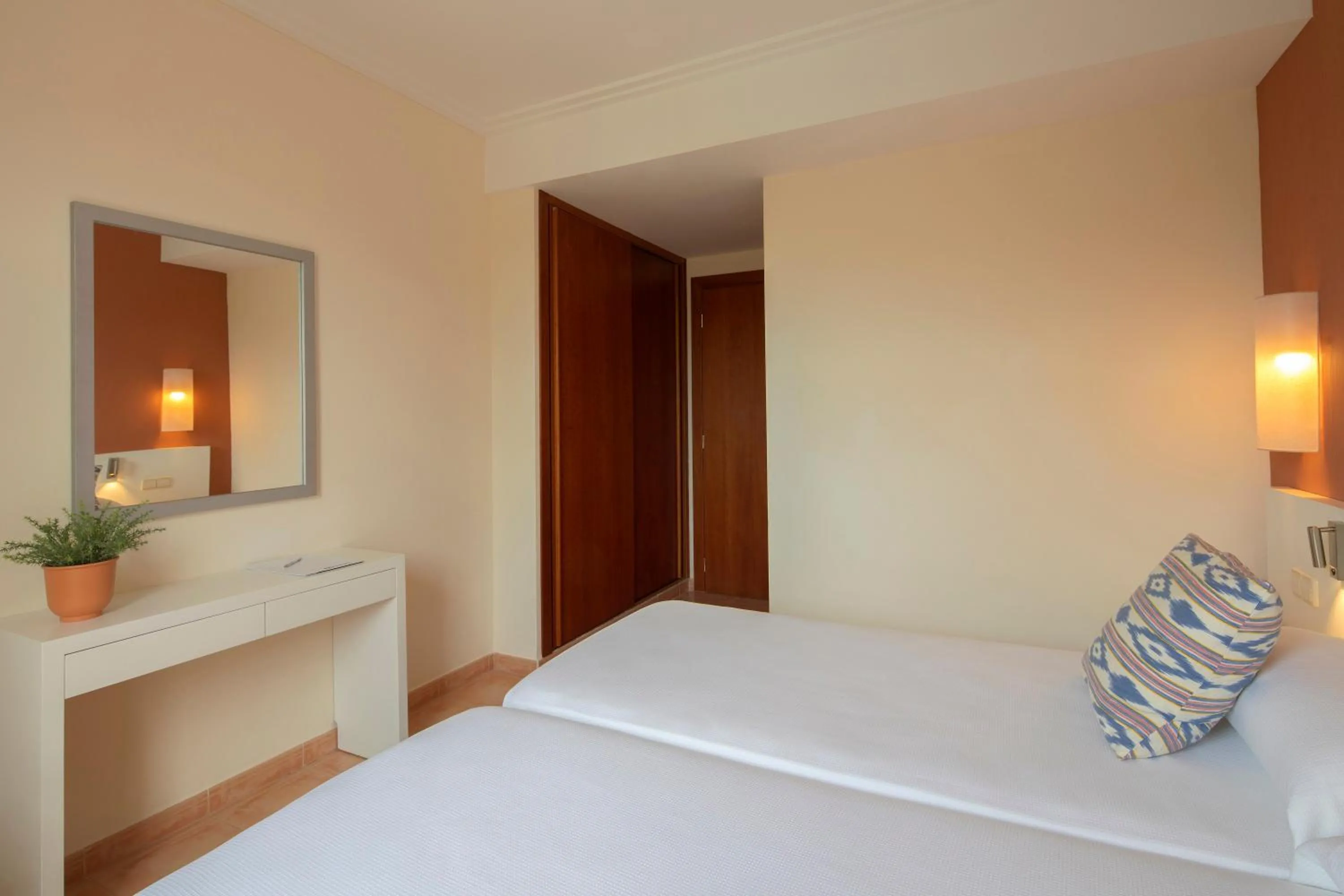 Bedroom, Bed in HM Mar Blau