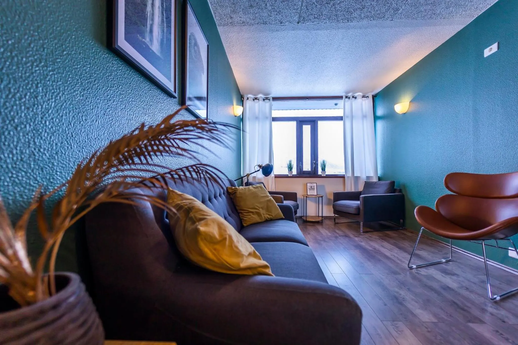 Lounge or bar in The Northern Comfort Inn