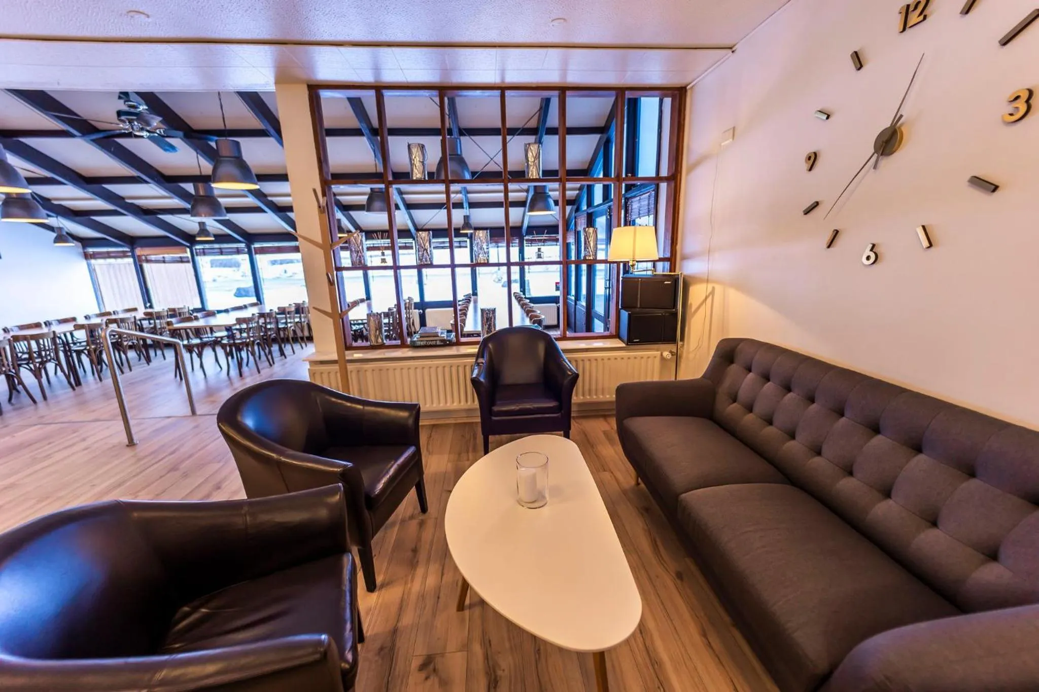 Lounge or bar in The Northern Comfort Inn