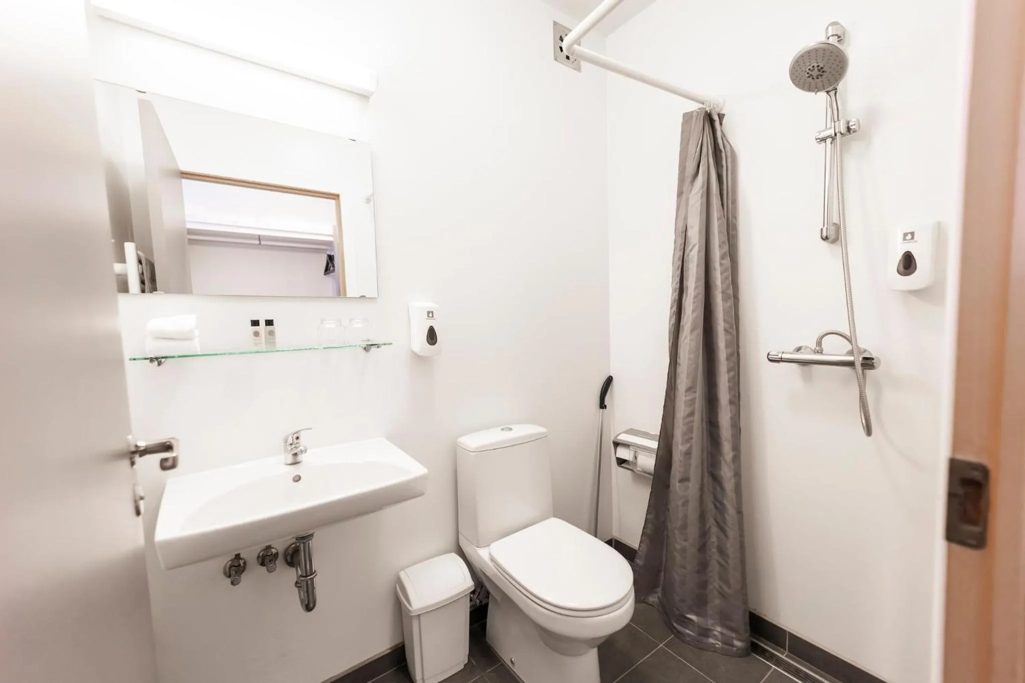 Bathroom in The Northern Comfort Inn