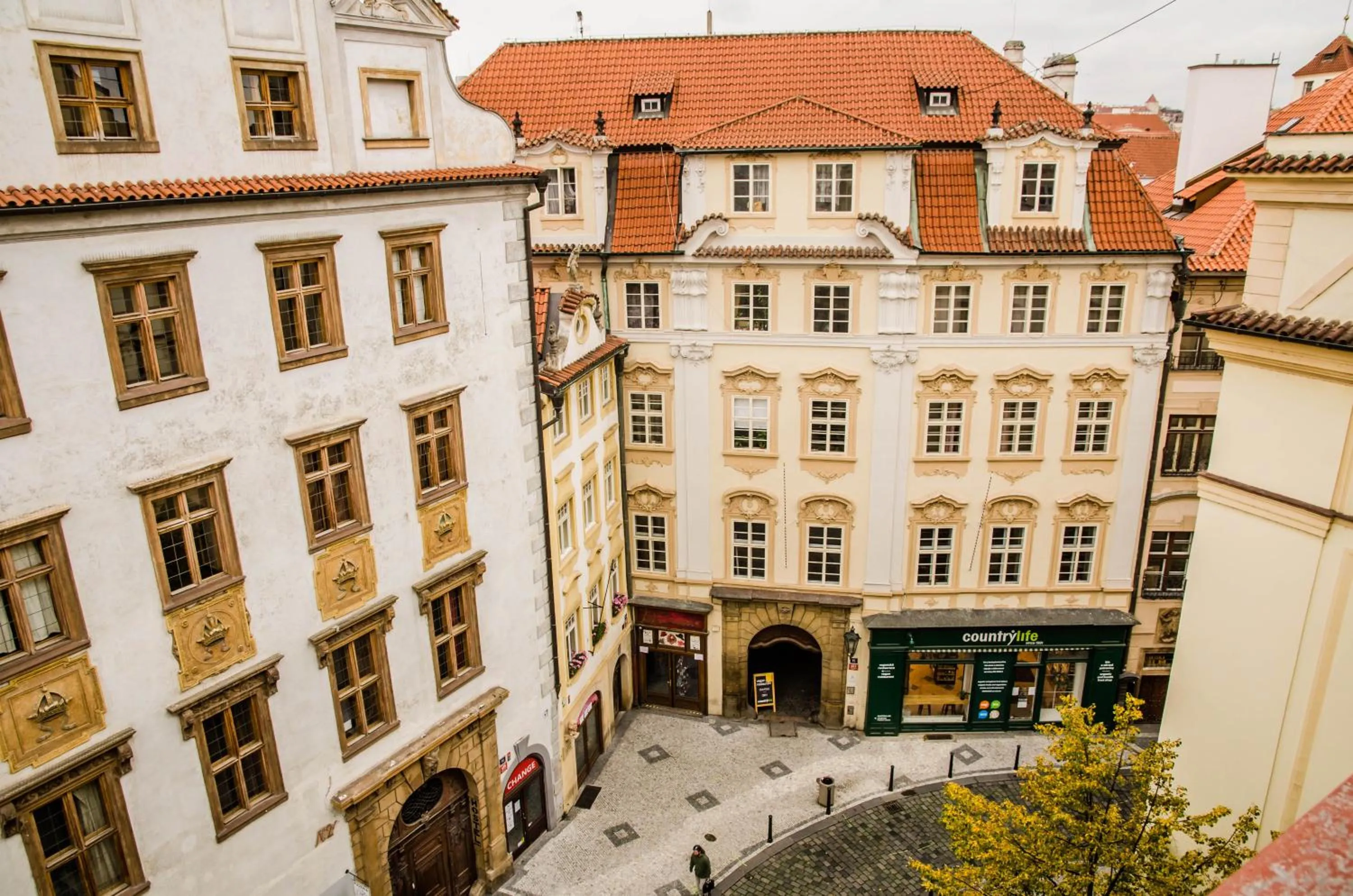 Property building in Best Spot Hostel