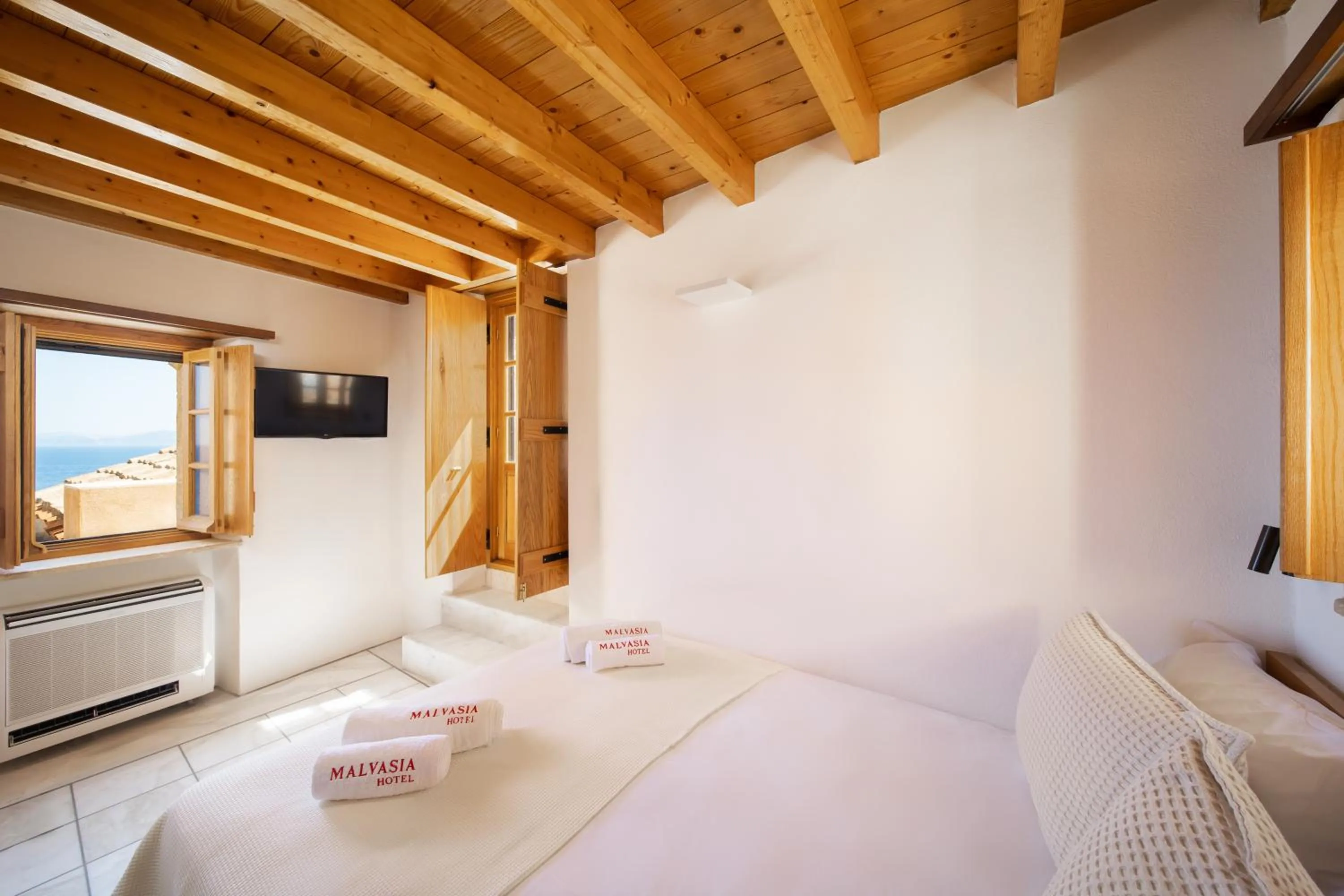 Bed in Bastione Malvasia Hotel (ex New Malvasia)