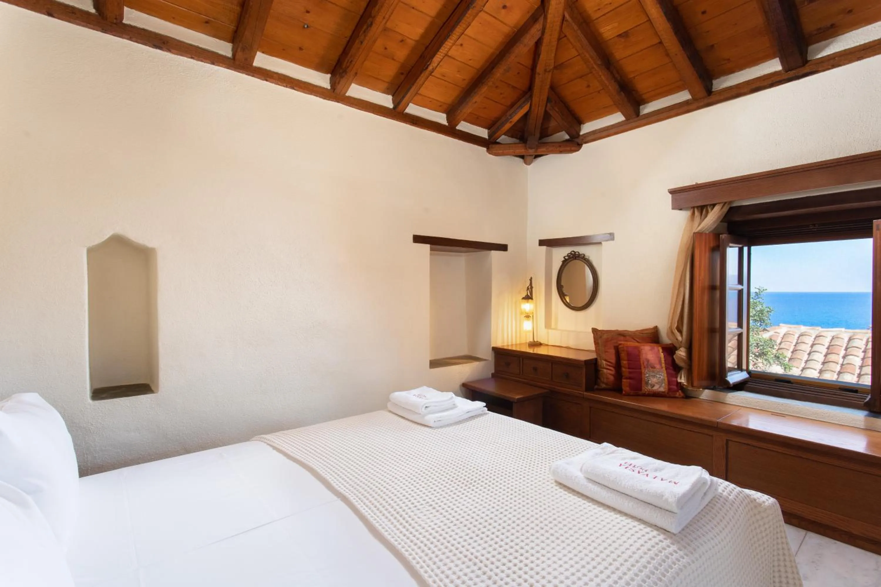 Bed in Bastione Malvasia Hotel (ex New Malvasia)