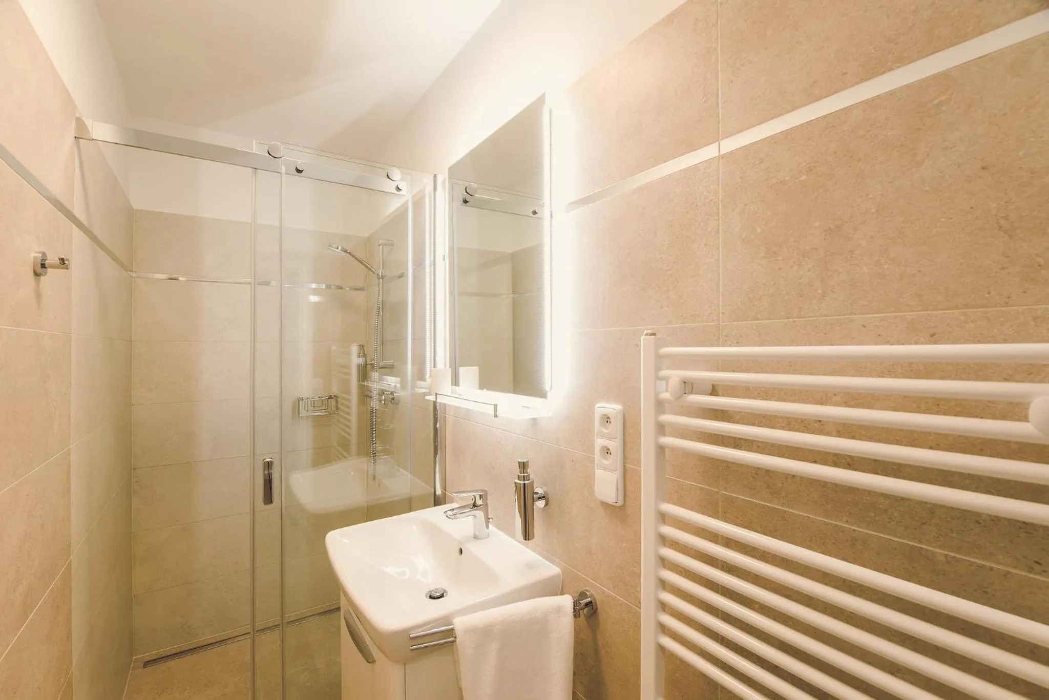 Shower in Kings Residence