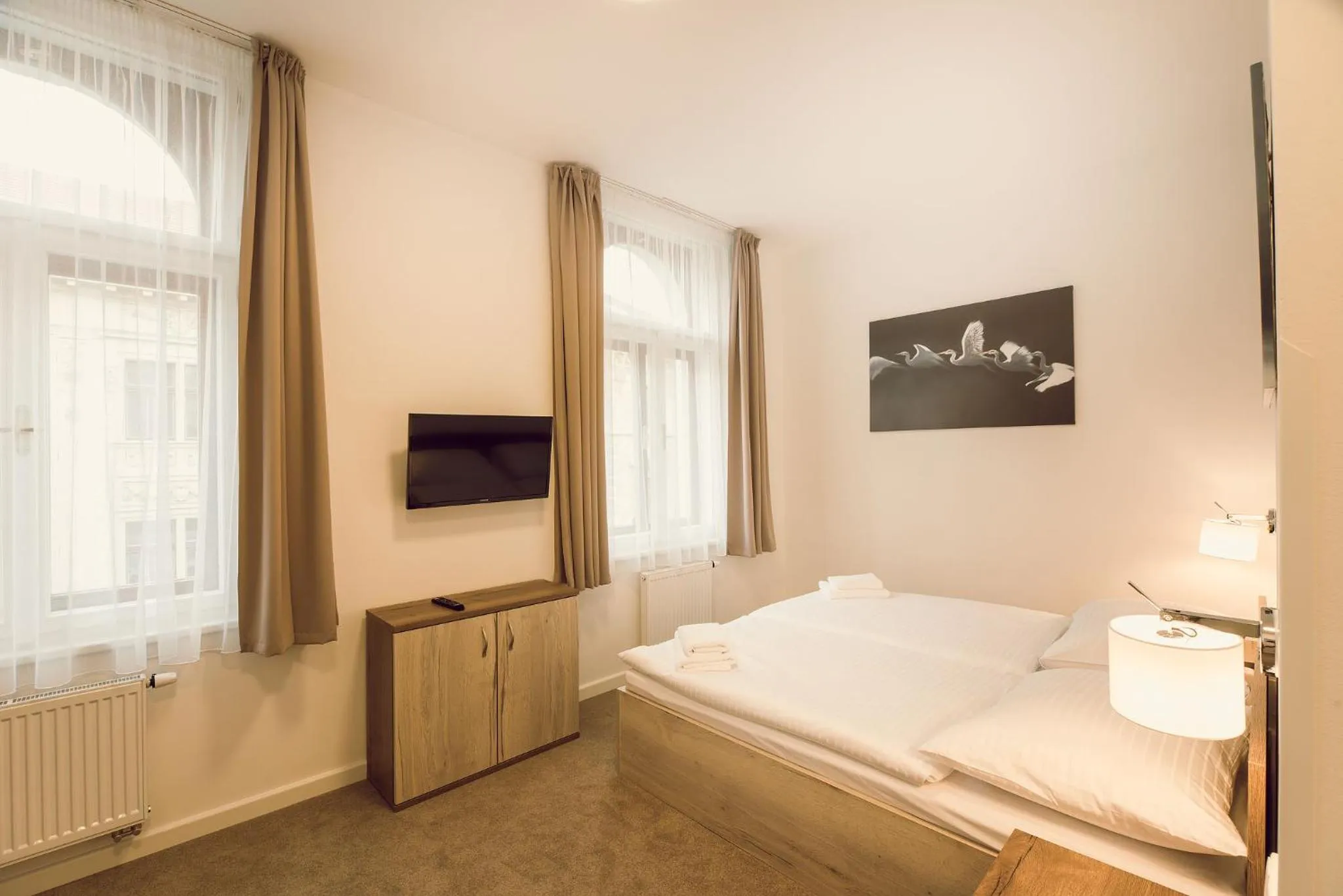 Bed in Kings Residence