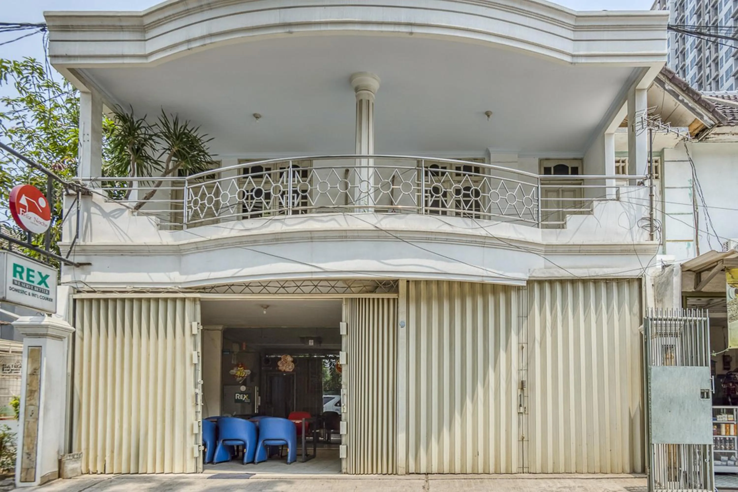 Property logo or sign in RedDoorz Hostel @ Feliz Noche Cengkareng