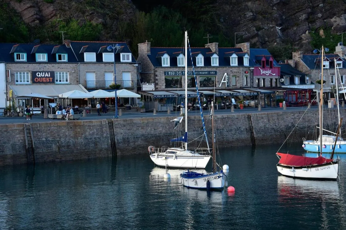 Nearby landmark in La Fontaine de Resnel